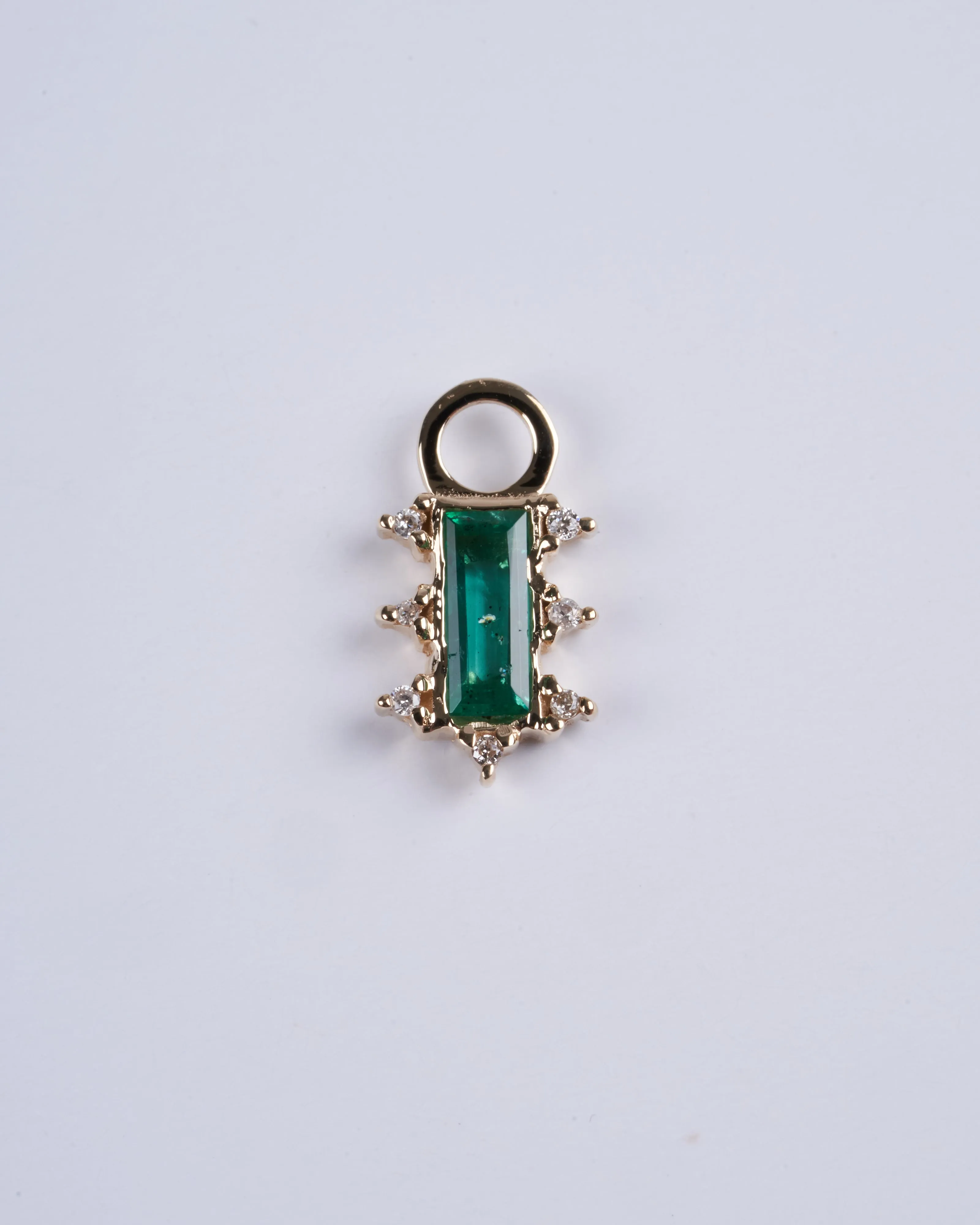 10k mosaic charm with emerald baguette - gold