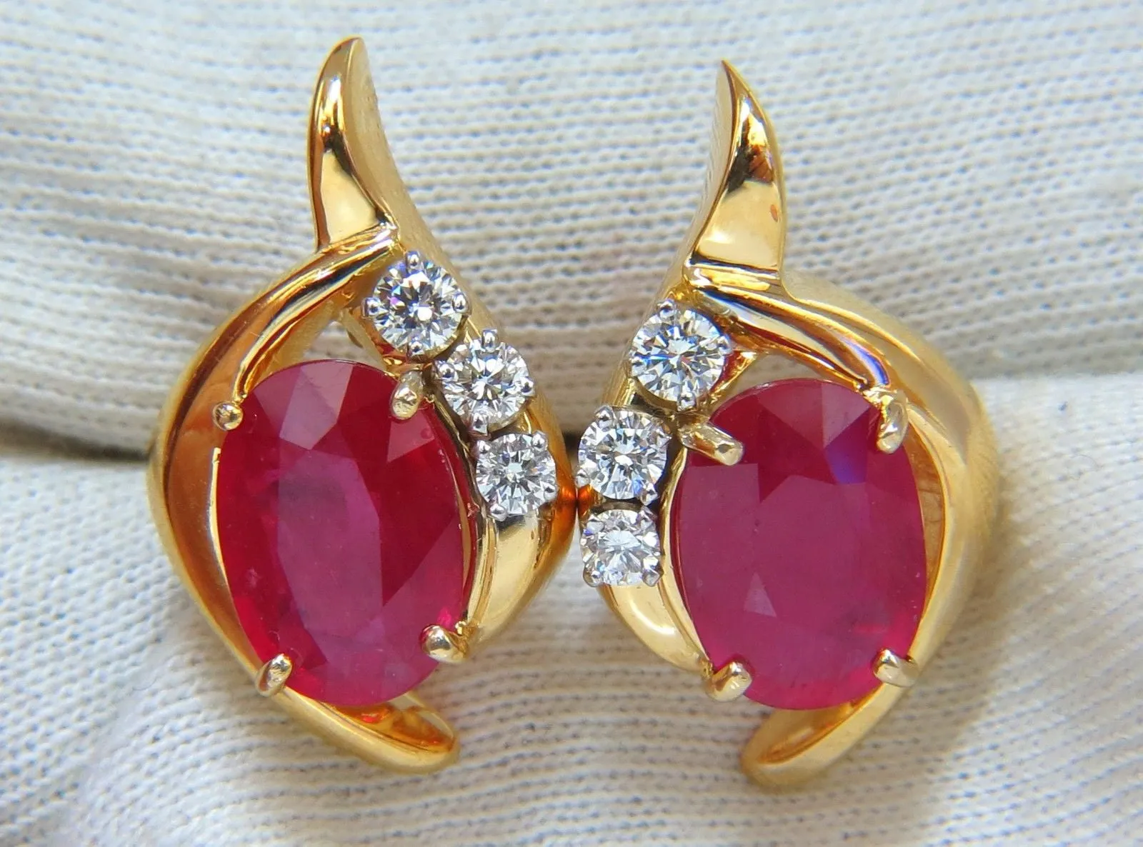 13.00ct Clarity enhanced ruby natural diamond earrings 14kt