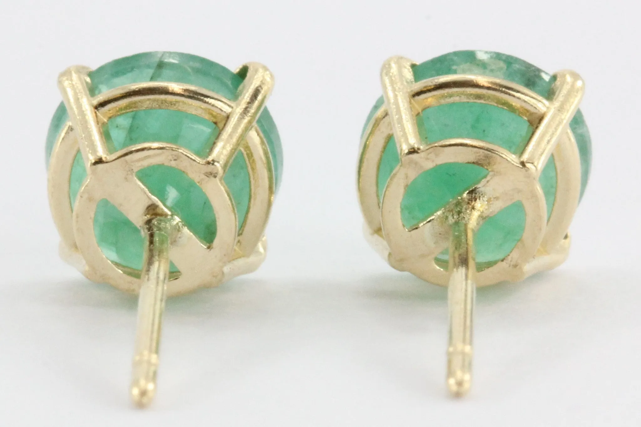 14K Gold 1.3 TCW Classic Emerald Earrings Studs