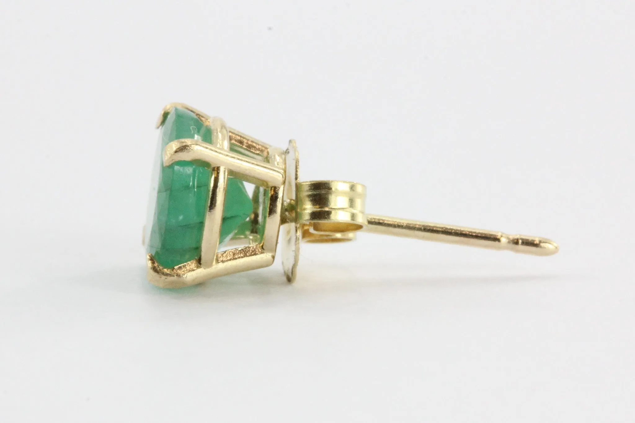 14K Gold 1.3 TCW Classic Emerald Earrings Studs