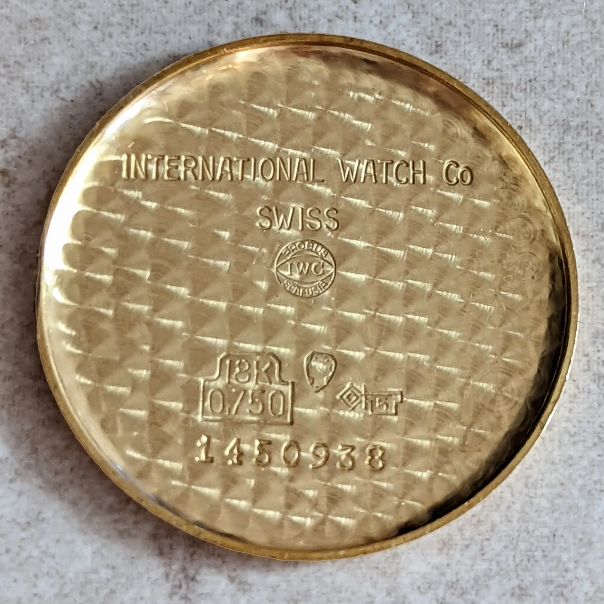 18K Solid Gold IWC De Luxe Wristwatch Swiss Made Cal. 401