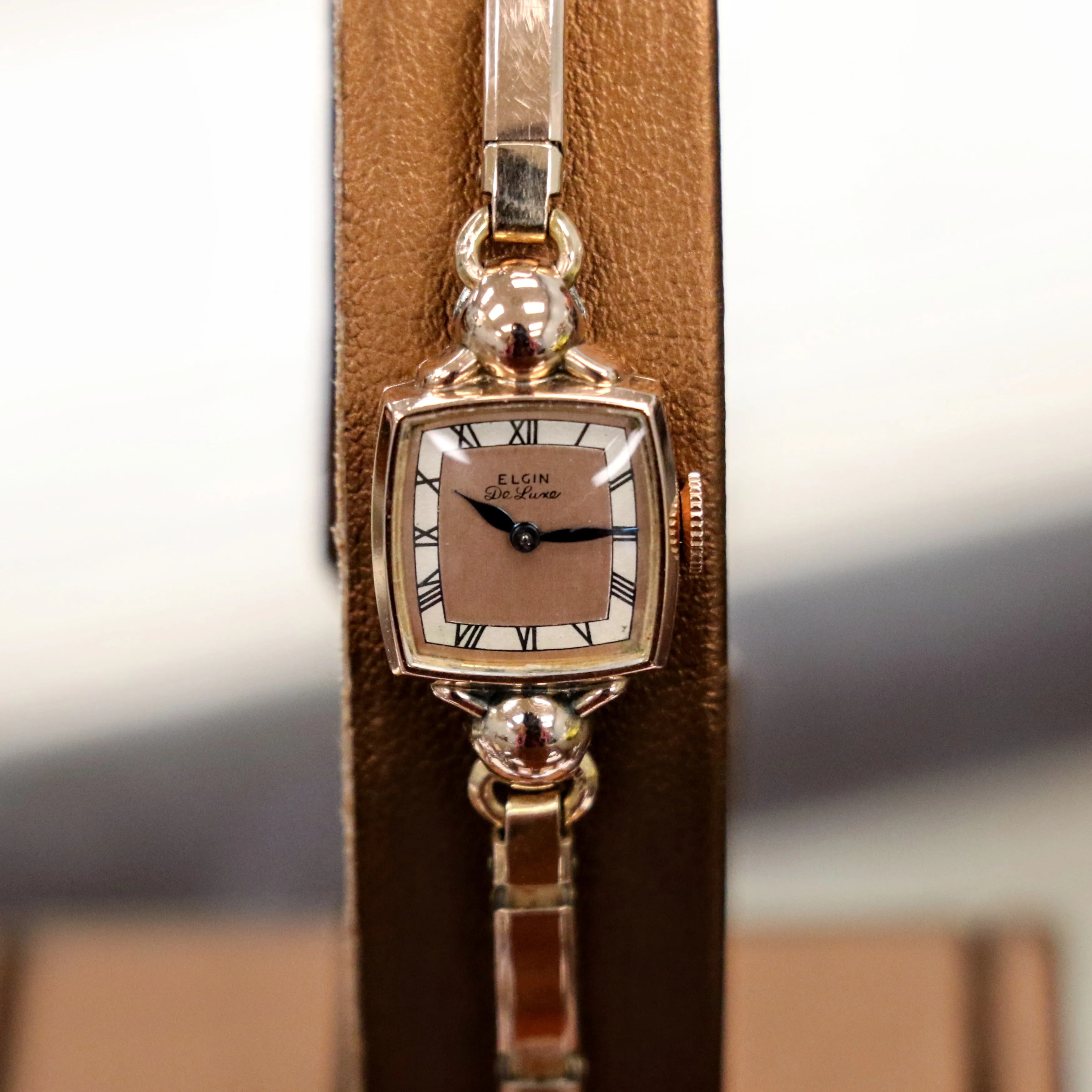 1941 ELGIN De Luxe Ladies Watch 17 Jewels Grade 617 U.S.A. Wristwatch - 10K Rose G.F.