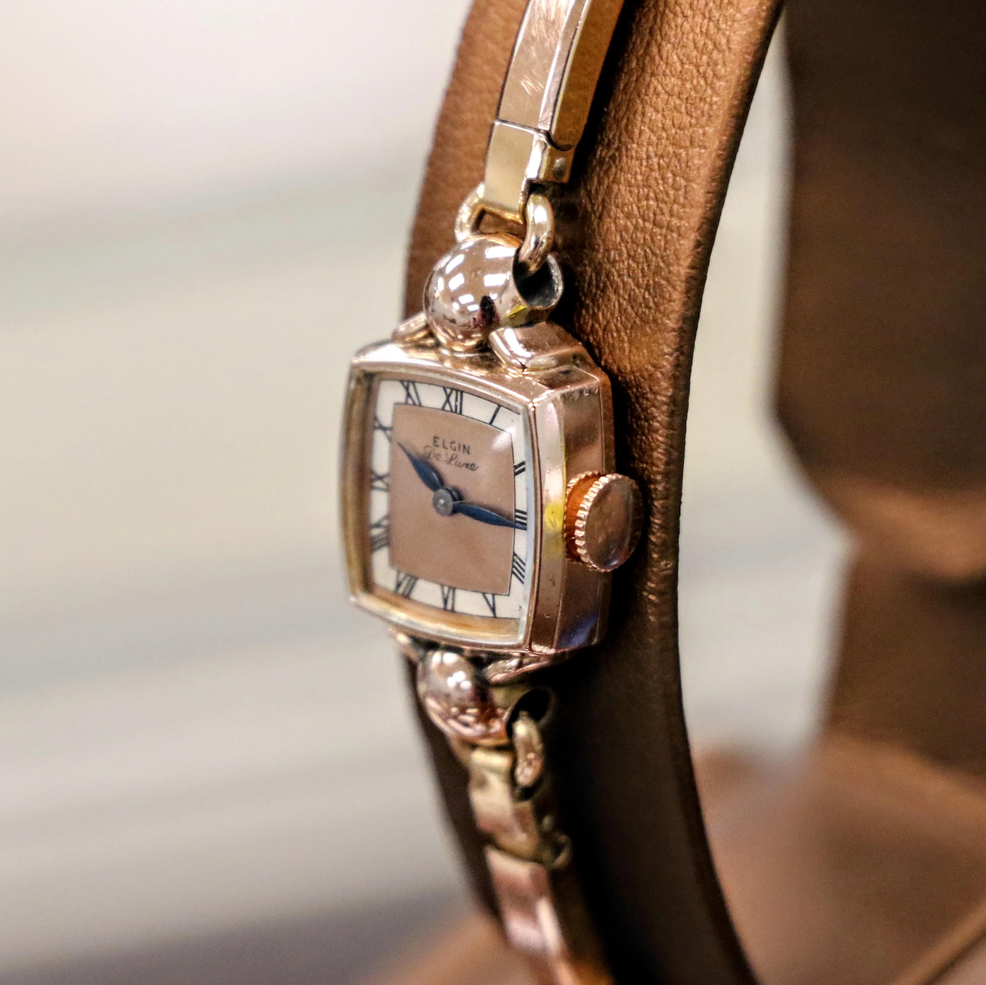 1941 ELGIN De Luxe Ladies Watch 17 Jewels Grade 617 U.S.A. Wristwatch - 10K Rose G.F.
