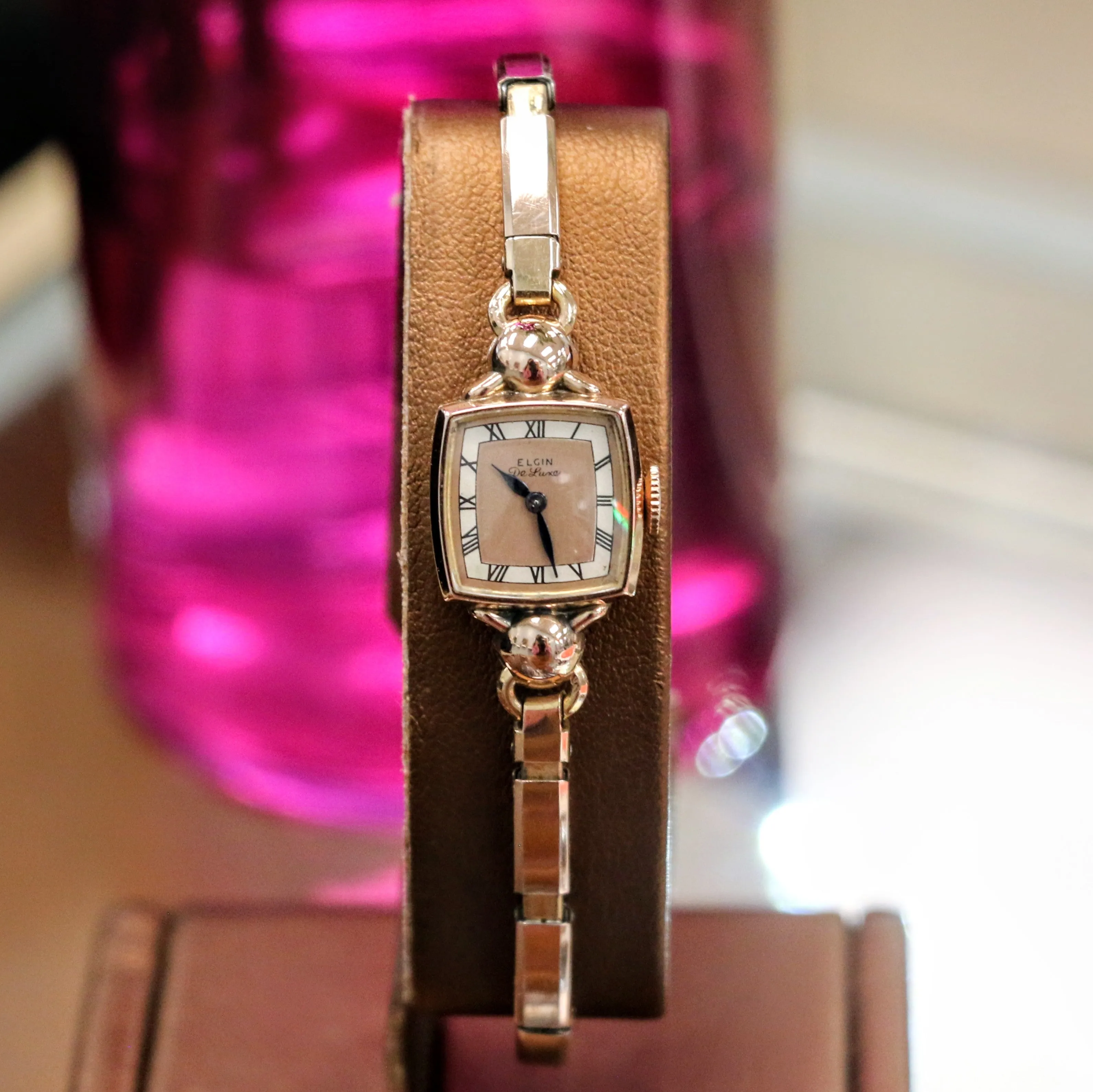1941 ELGIN De Luxe Ladies Watch 17 Jewels Grade 617 U.S.A. Wristwatch - 10K Rose G.F.