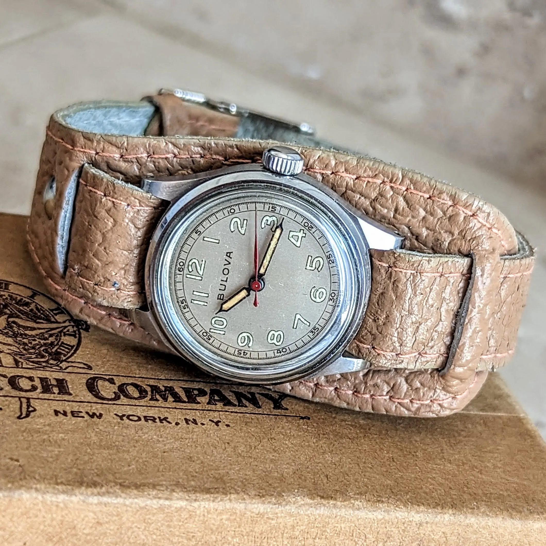 1944 BULOVA Watertite Service Wristwatch 17 Jewels Swiss Made Watch