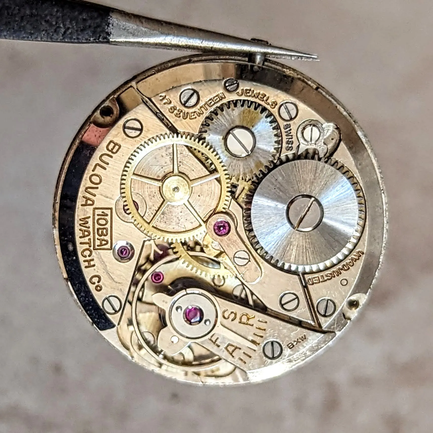 1944 BULOVA Watertite Service Wristwatch 17 Jewels Swiss Made Watch