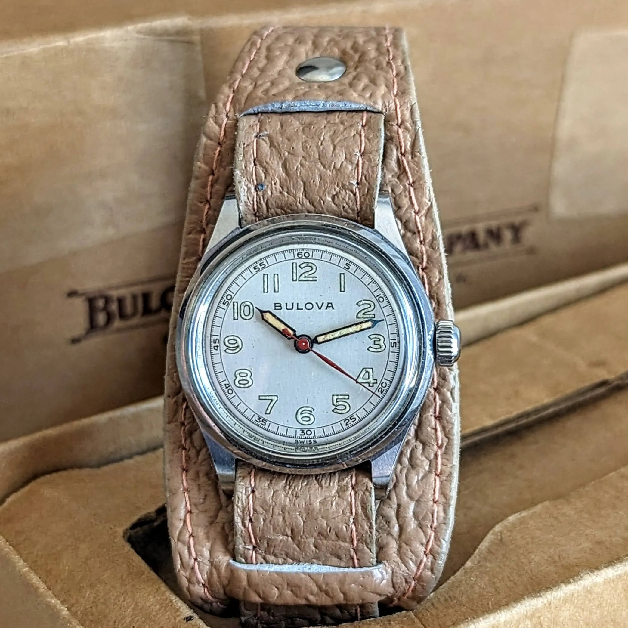 1944 BULOVA Watertite Service Wristwatch 17 Jewels Swiss Made Watch
