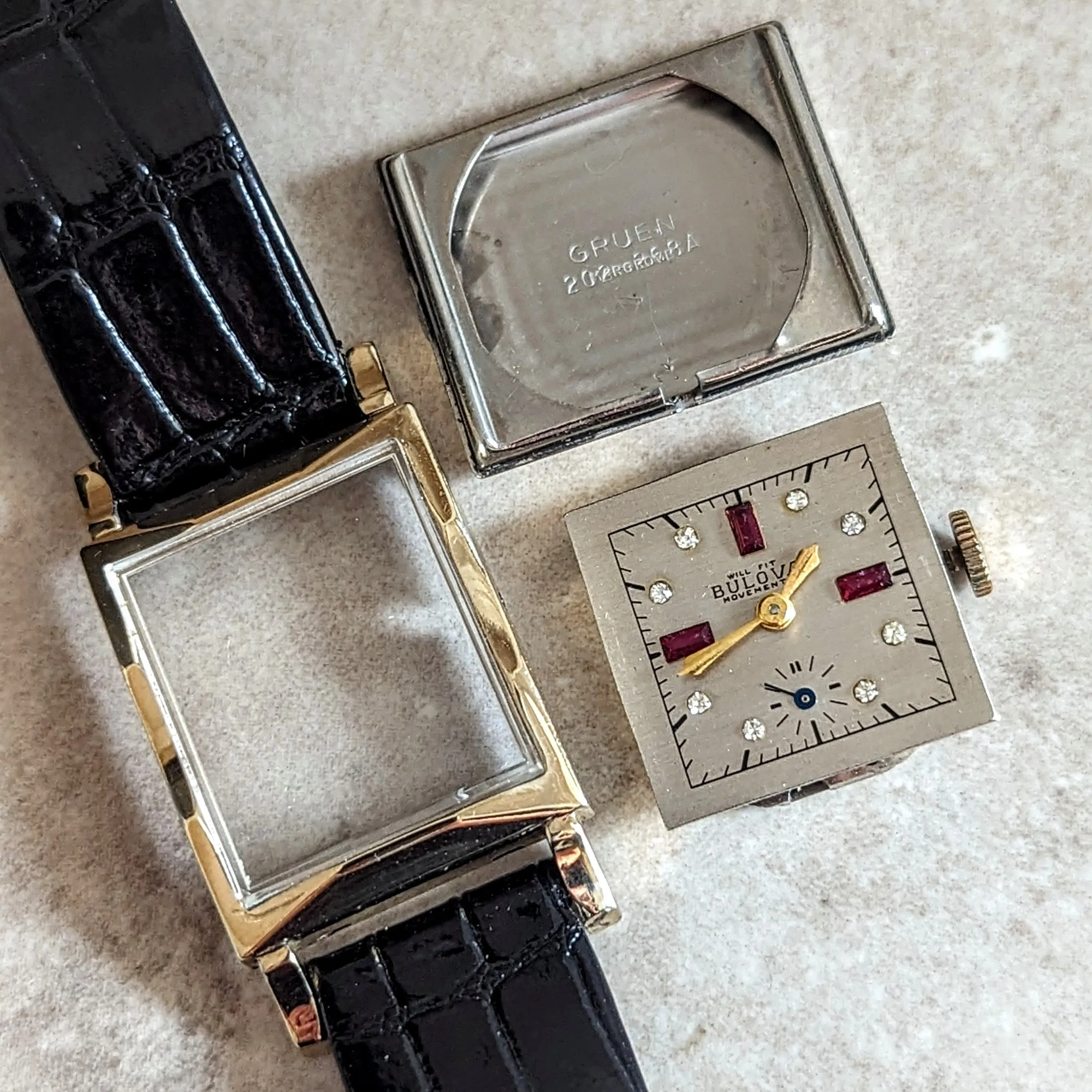 1946 Custom BULOVA Watch 17 Jewels Cal. 8AH Fancy Dial Swiss Made Wristwatch