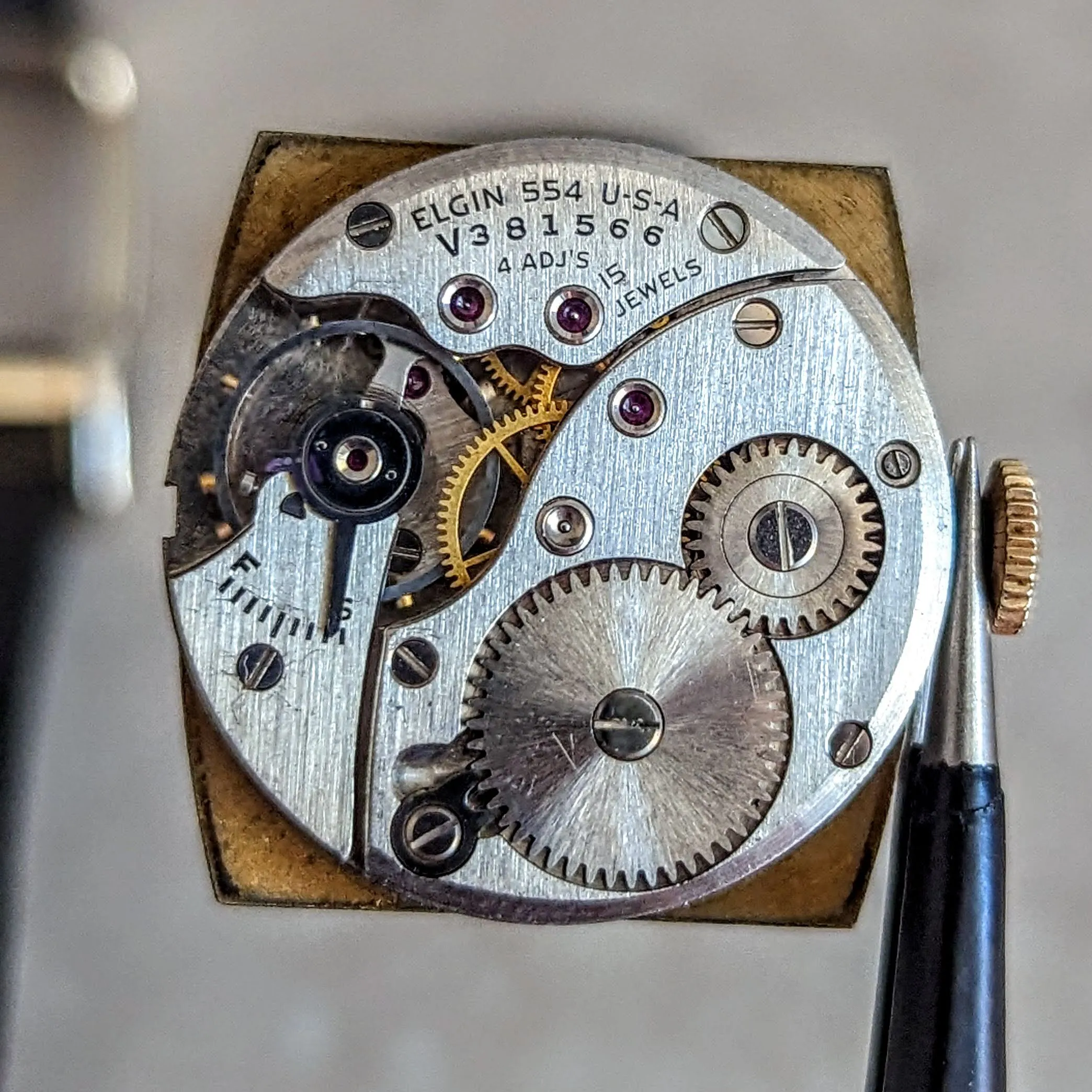 1949 ELGIN DuraPower Ref. 6720 Cal. 554 4 ADJ’S 15 Jewels U.S.A Made Watch