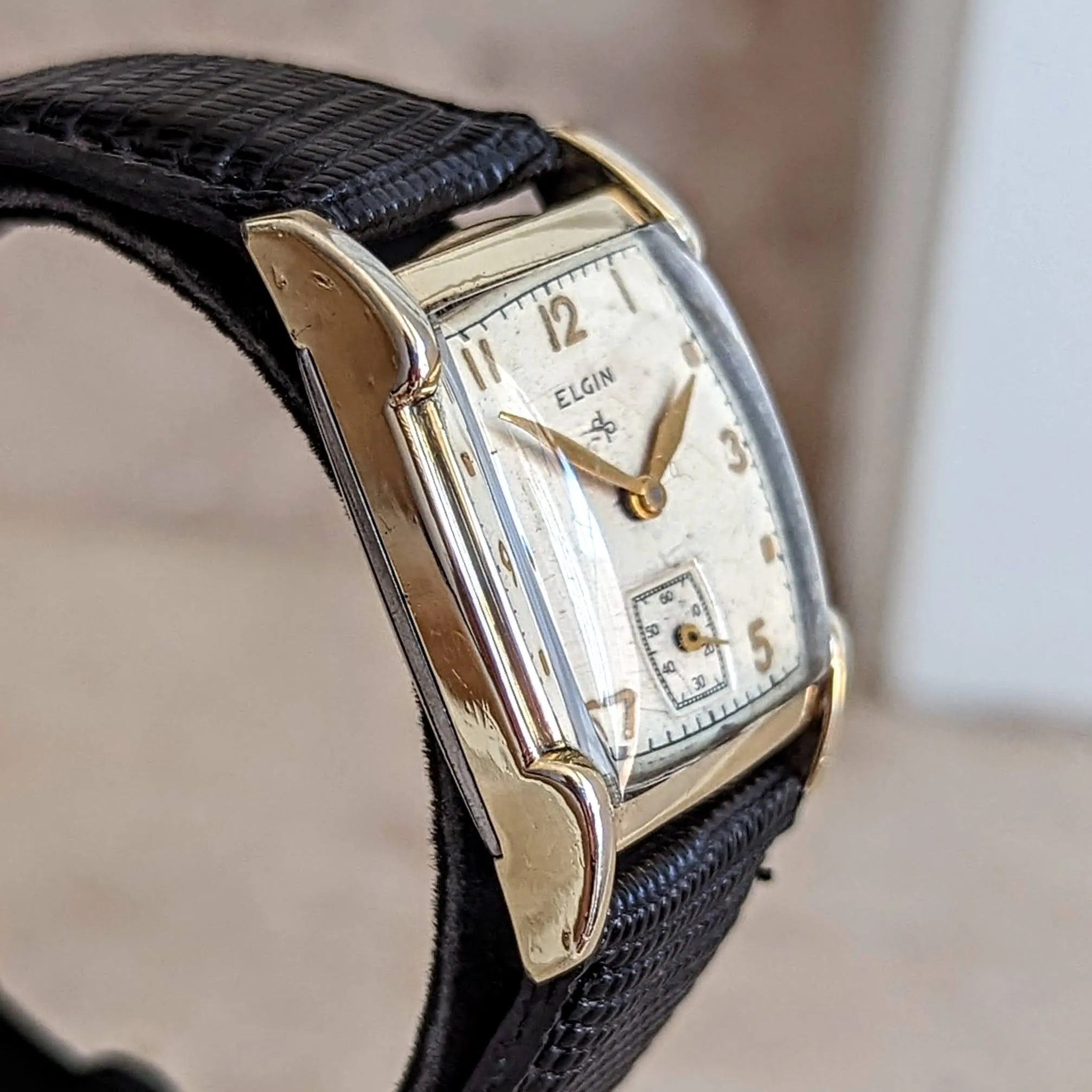 1949 ELGIN DuraPower Ref. 6720 Cal. 554 4 ADJ’S 15 Jewels U.S.A Made Watch