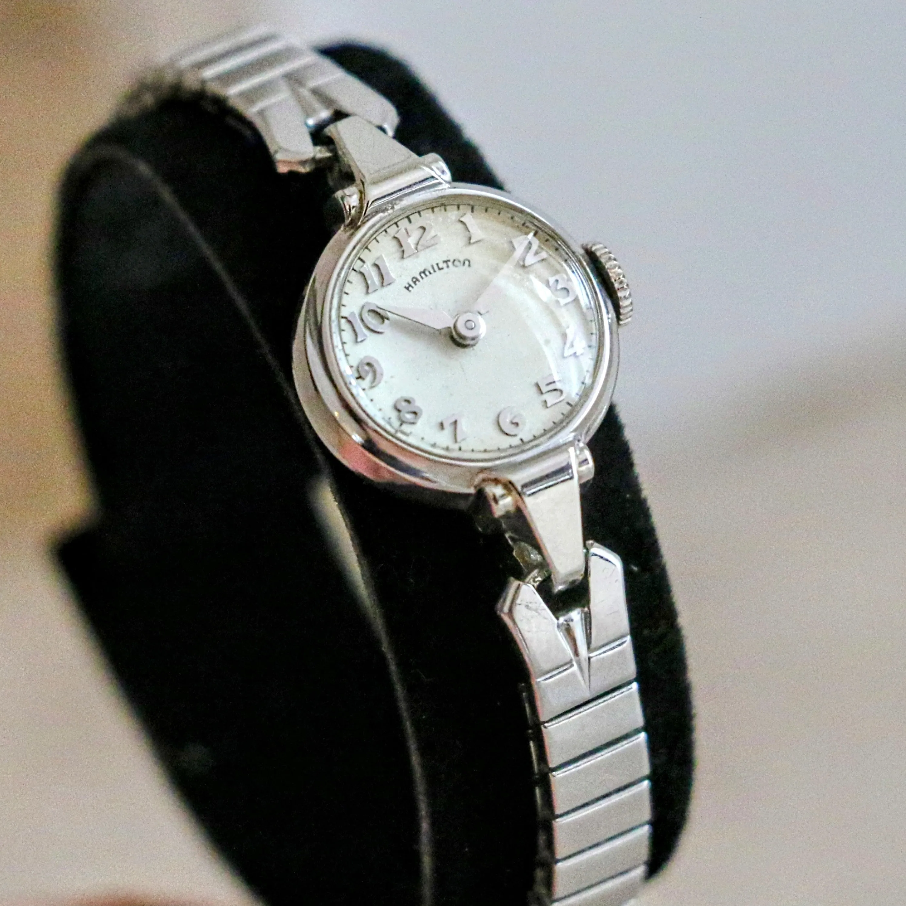1955 HAMILTON JENNY-B Ladies Watch Grade 757 22 Jewels USA Made Wristwatch