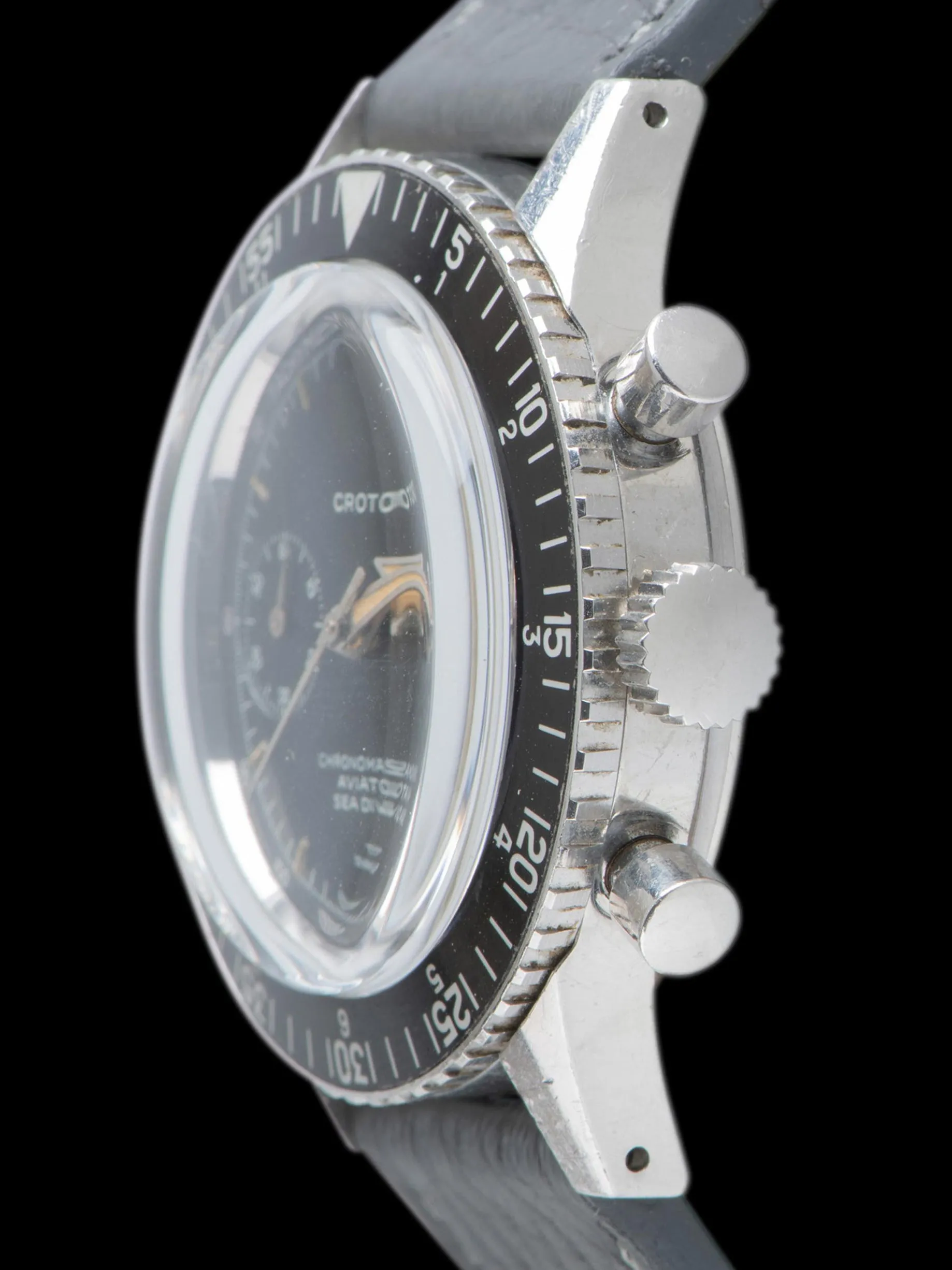1960s Croton Chronomaster Aviator Sea Diver (Ref. 105) Valjoux Cal. 92
