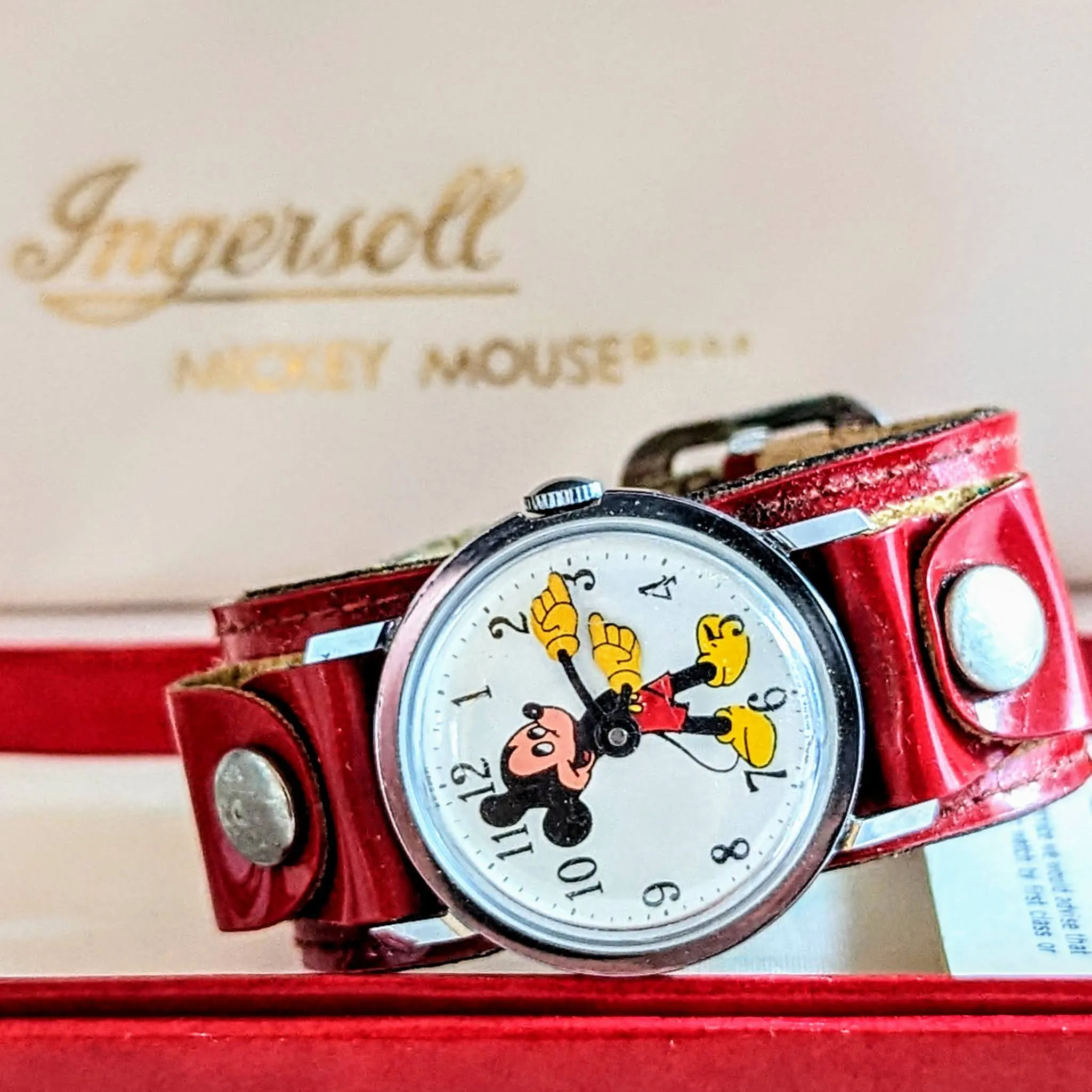 1971 INGERSOLL Mickey Mouse Watch Manual Wristwatch Original BOX! Animated Hands