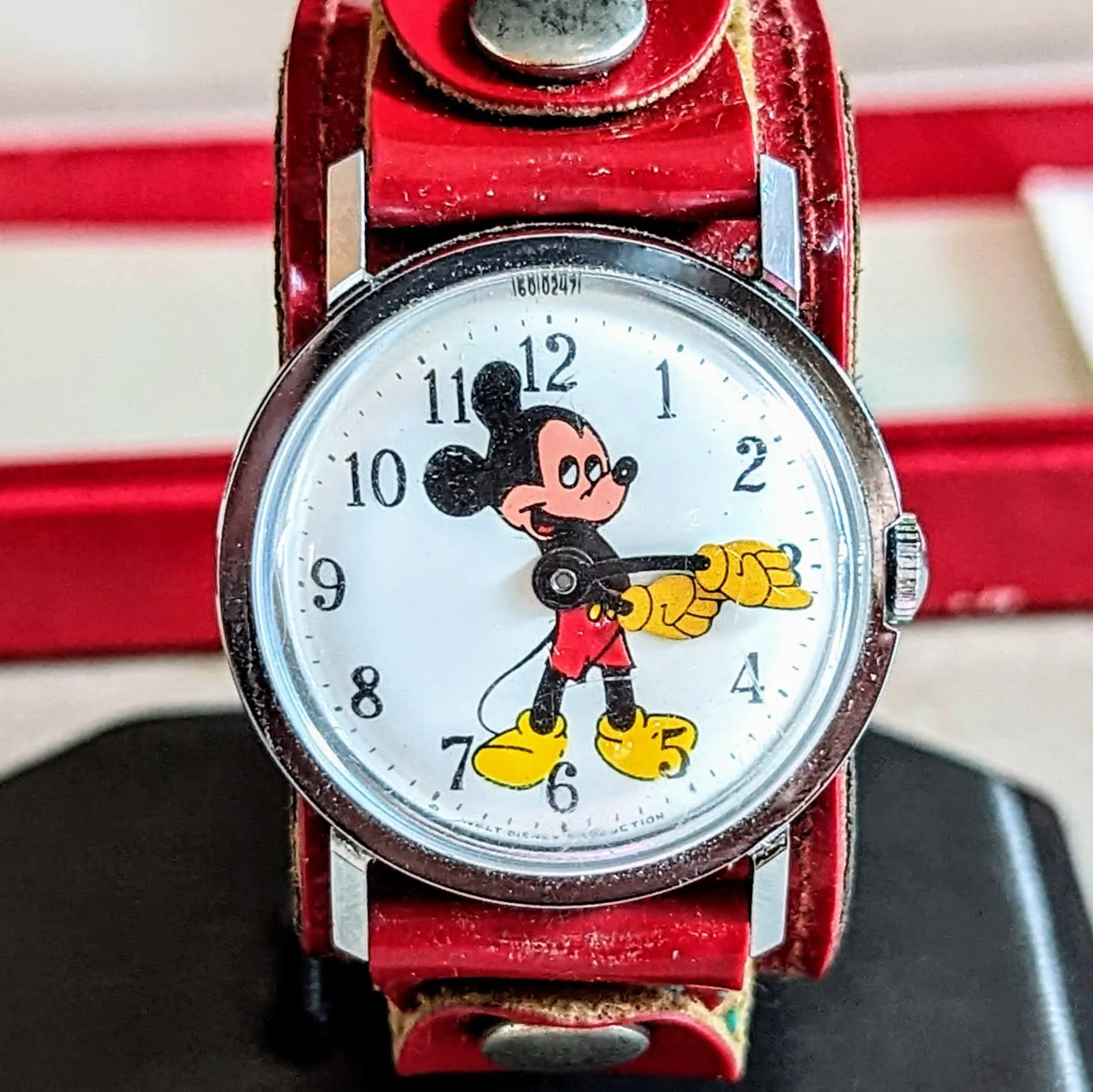 1971 INGERSOLL Mickey Mouse Watch Manual Wristwatch Original BOX! Animated Hands