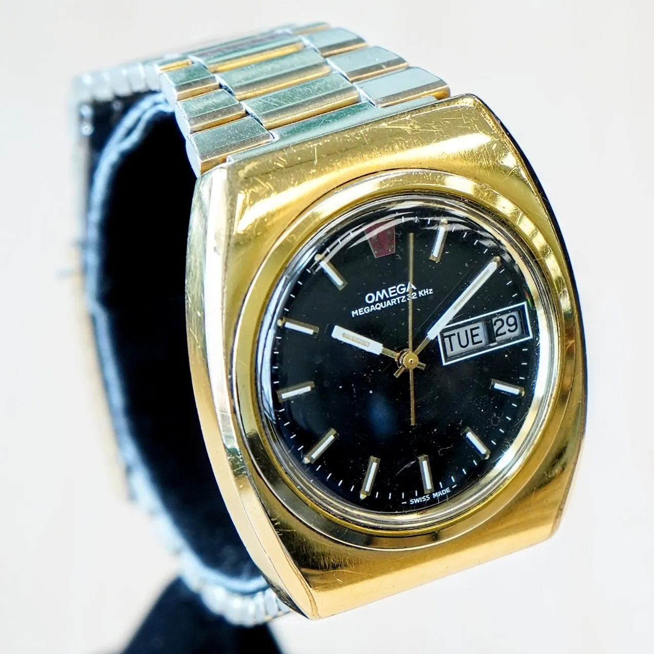 1972 OMEGA Megaquartz 32 KHz Watch 196.0030 Cal. 1310 Day/Date Wristwatch - Original Omega Bracelet