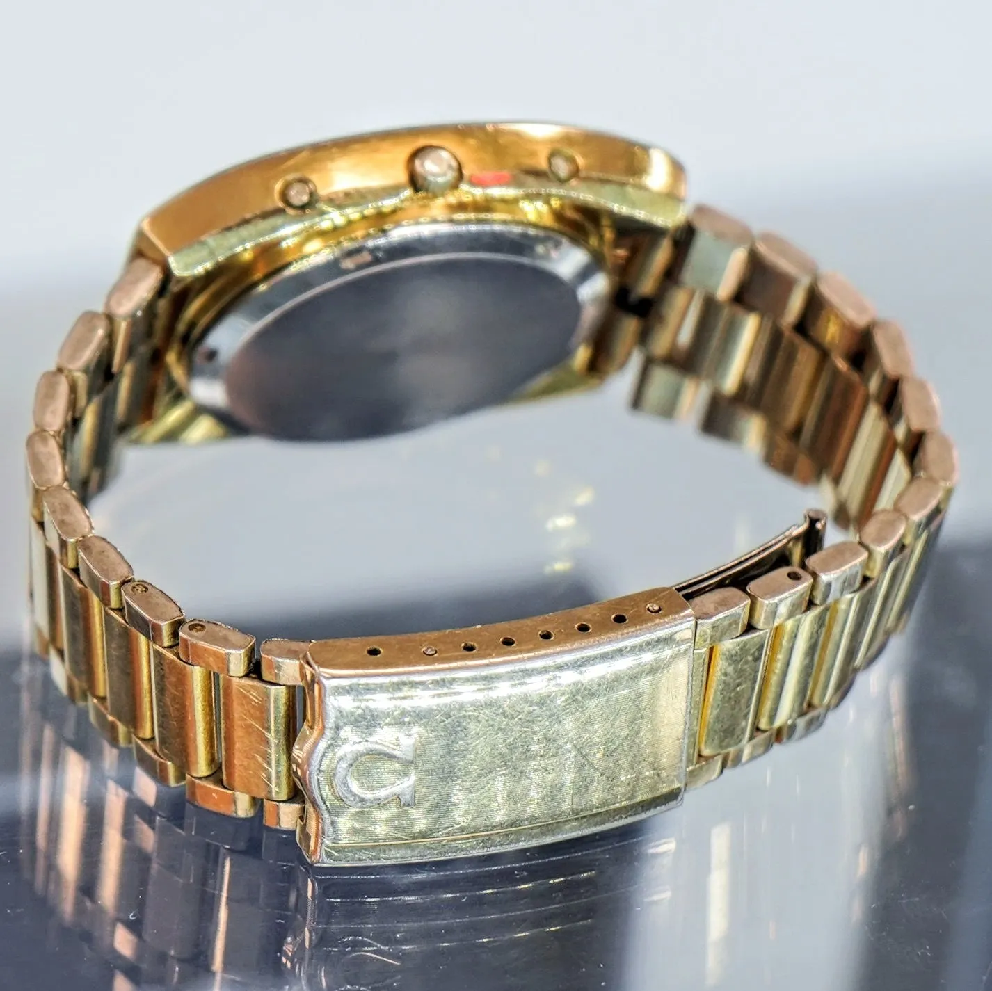 1972 OMEGA Megaquartz 32 KHz Watch 196.0030 Cal. 1310 Day/Date Wristwatch - Original Omega Bracelet