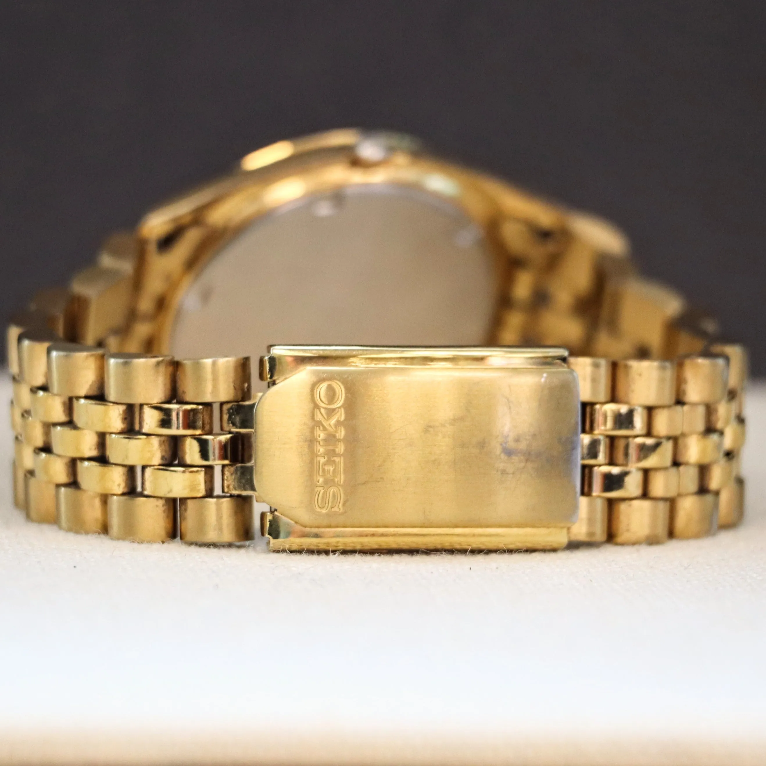 1990 SEIKO SQ Quartz Watch Day/Date 5Y23 Coin Edge Bezel and Original Bracelet