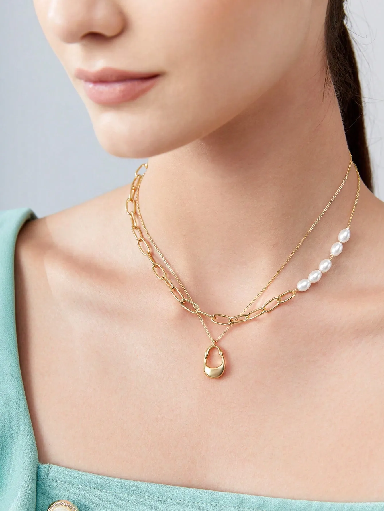 1pc Faux Pearl Decor Layered Necklace - Gold - FD ⚡