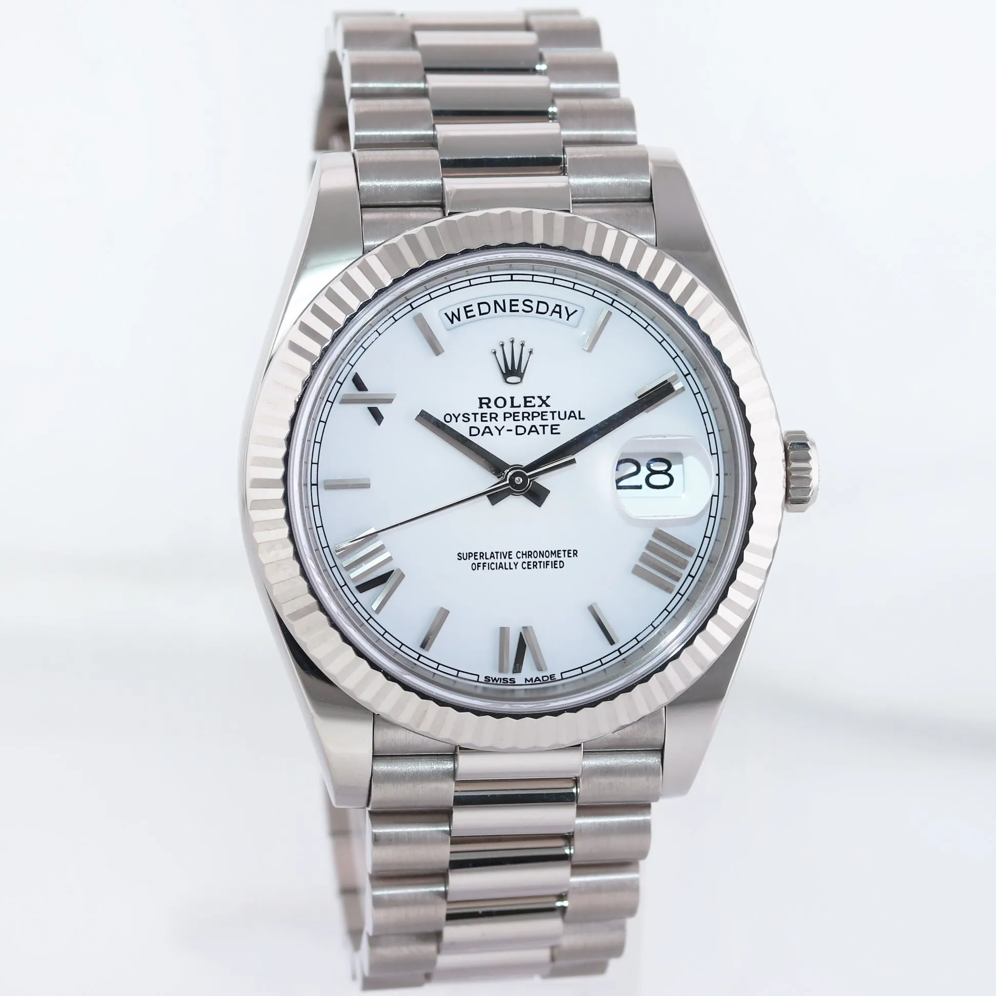 2019 MINT Rolex Day Date 40 White Gold President White Roman 228239 Watch Box