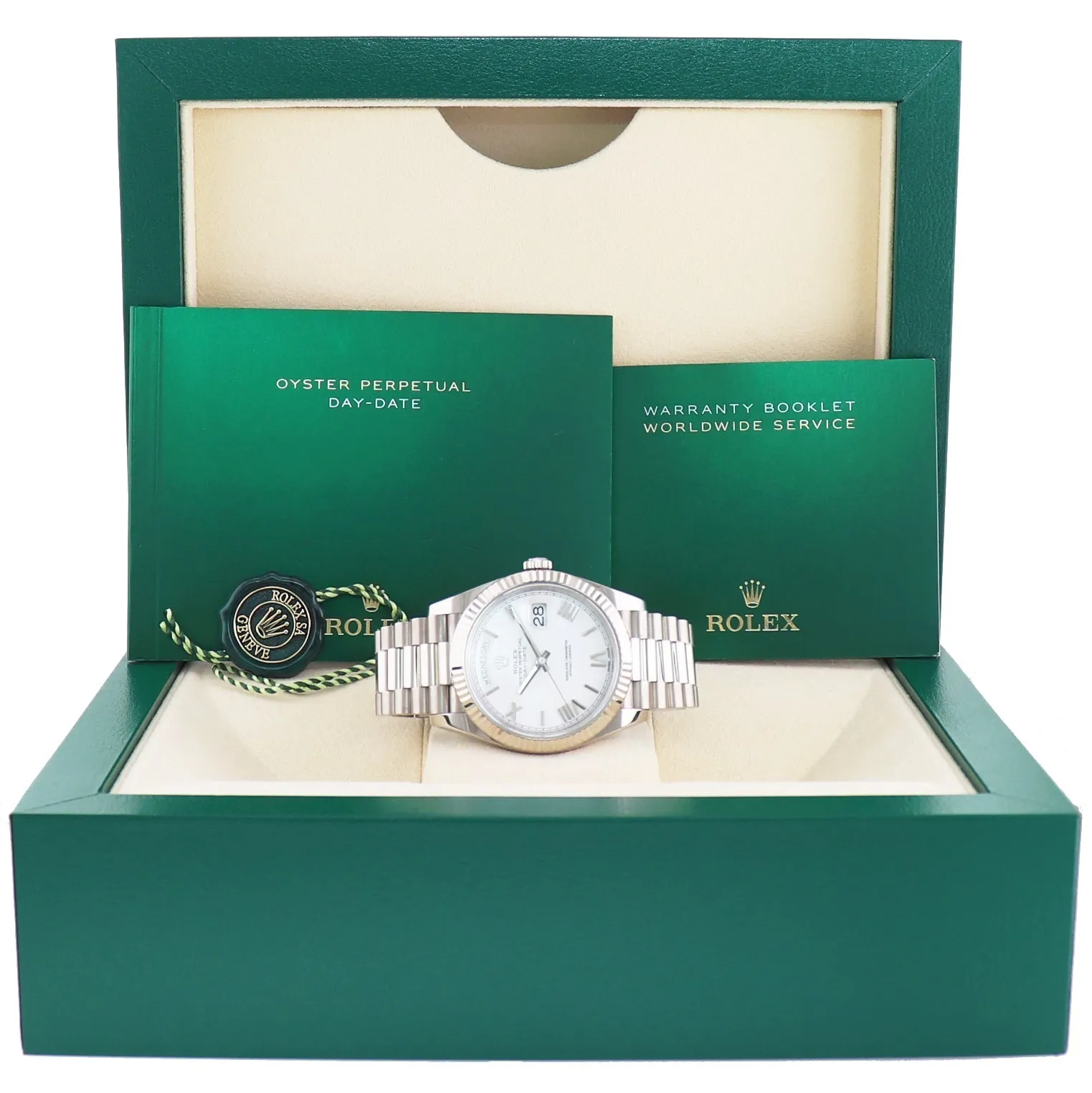 2019 MINT Rolex Day Date 40 White Gold President White Roman 228239 Watch Box