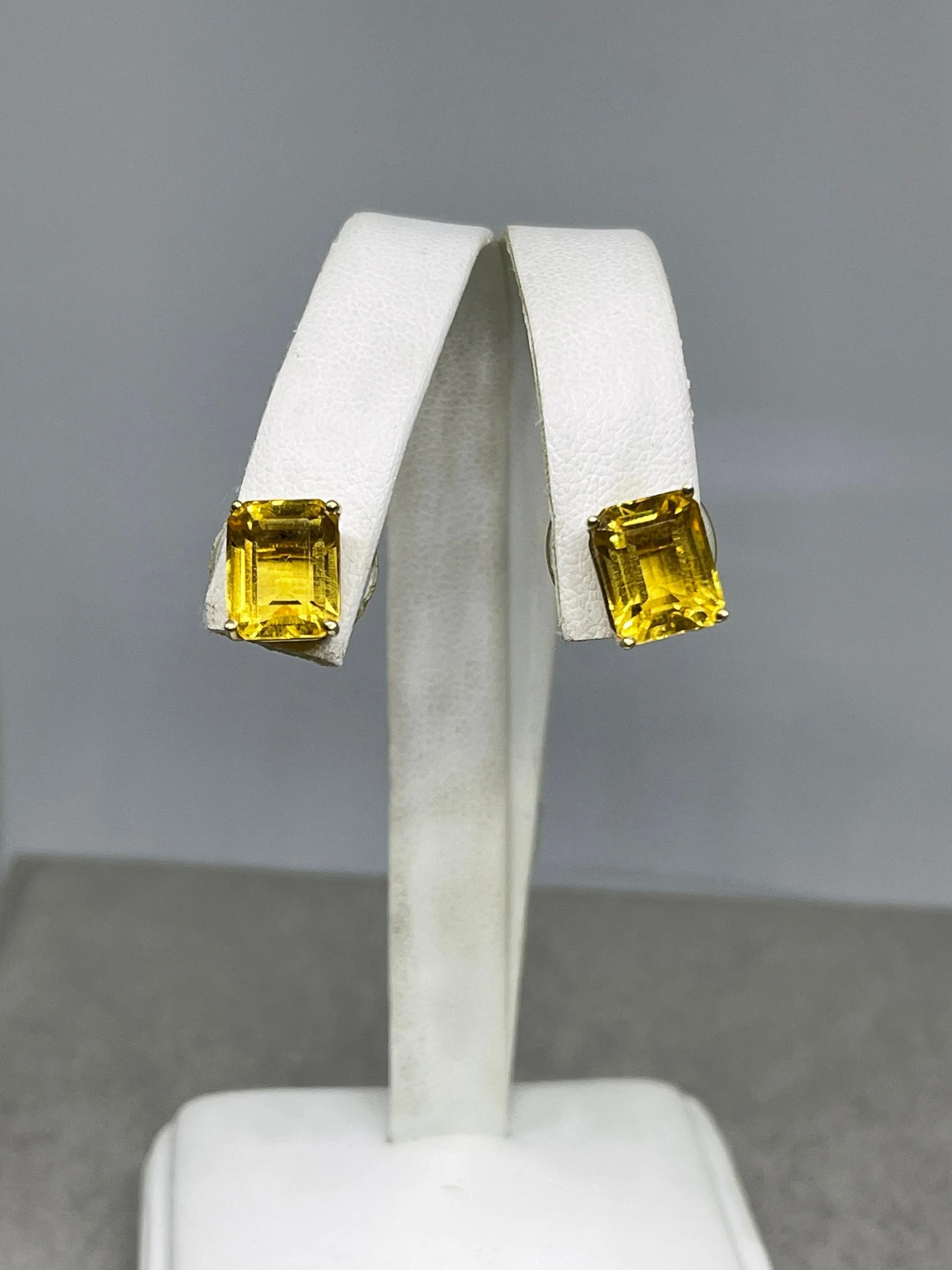 6.04 Carat Citrine 14k Yellow Gold Stud Earrings