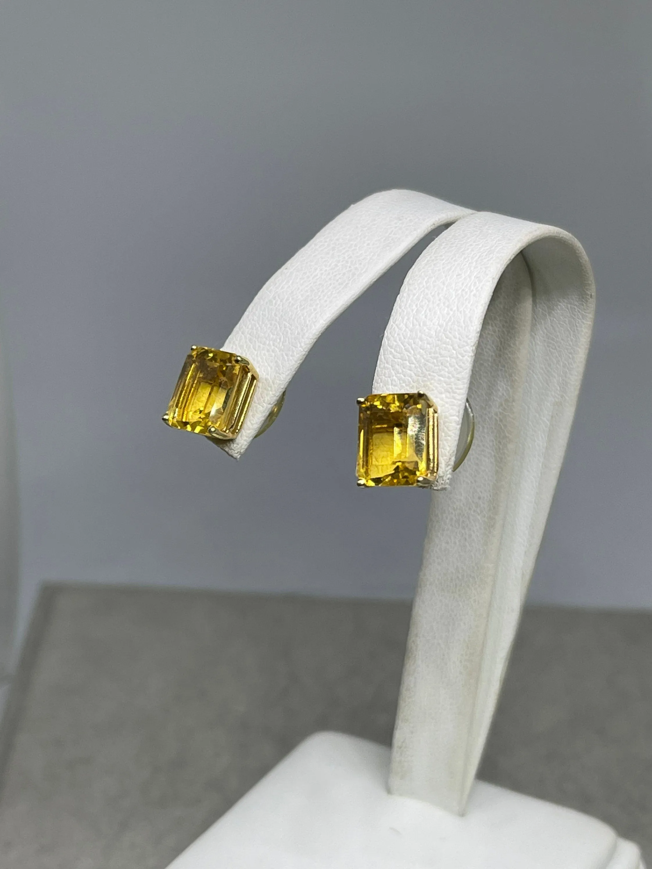 6.04 Carat Citrine 14k Yellow Gold Stud Earrings