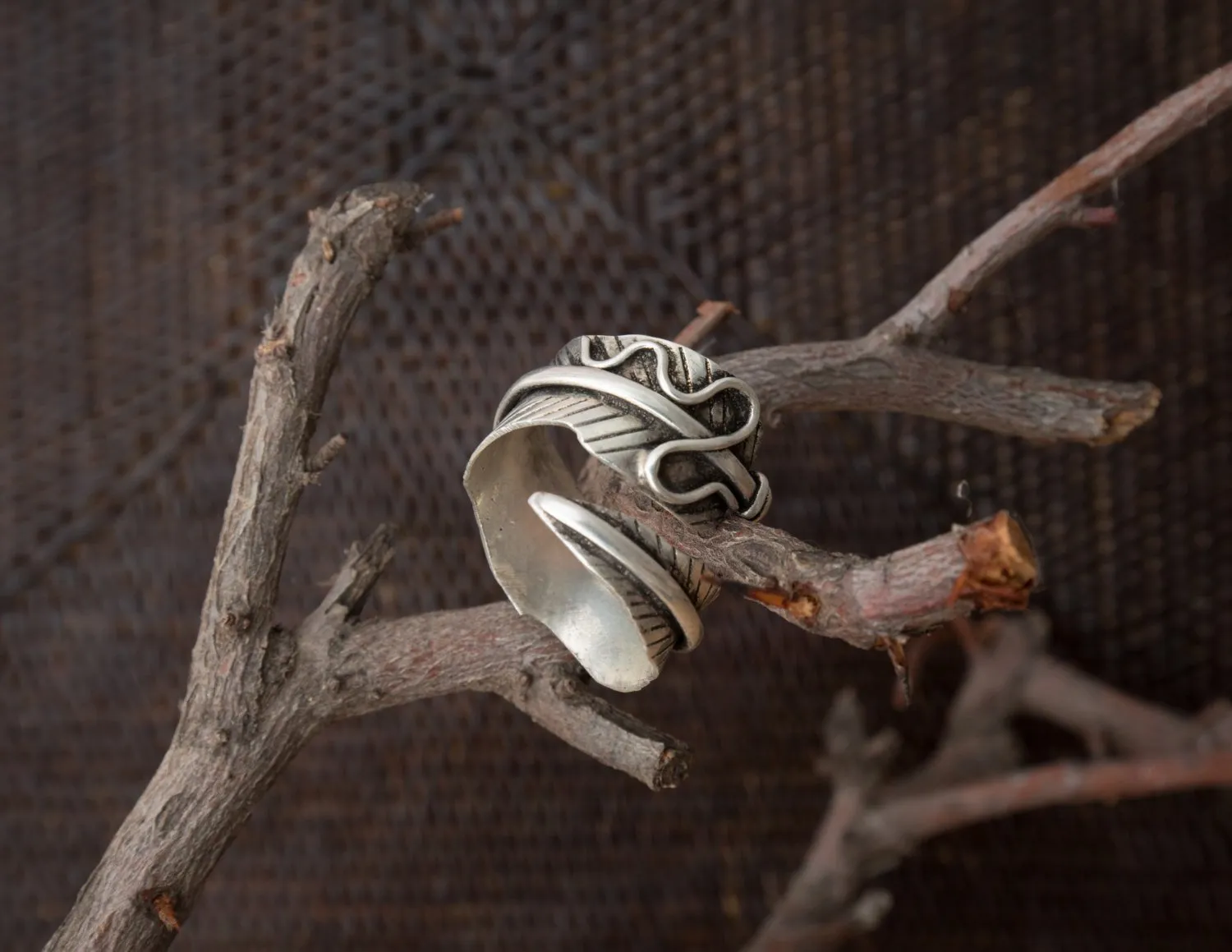 Adjustable Feather Ring