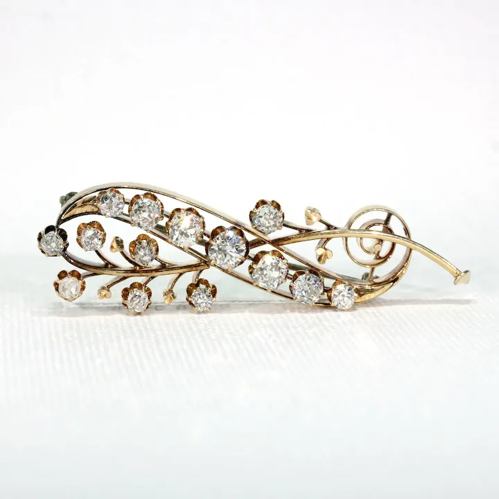 Antique 3cttw Diamond Brooch in 18k Gold