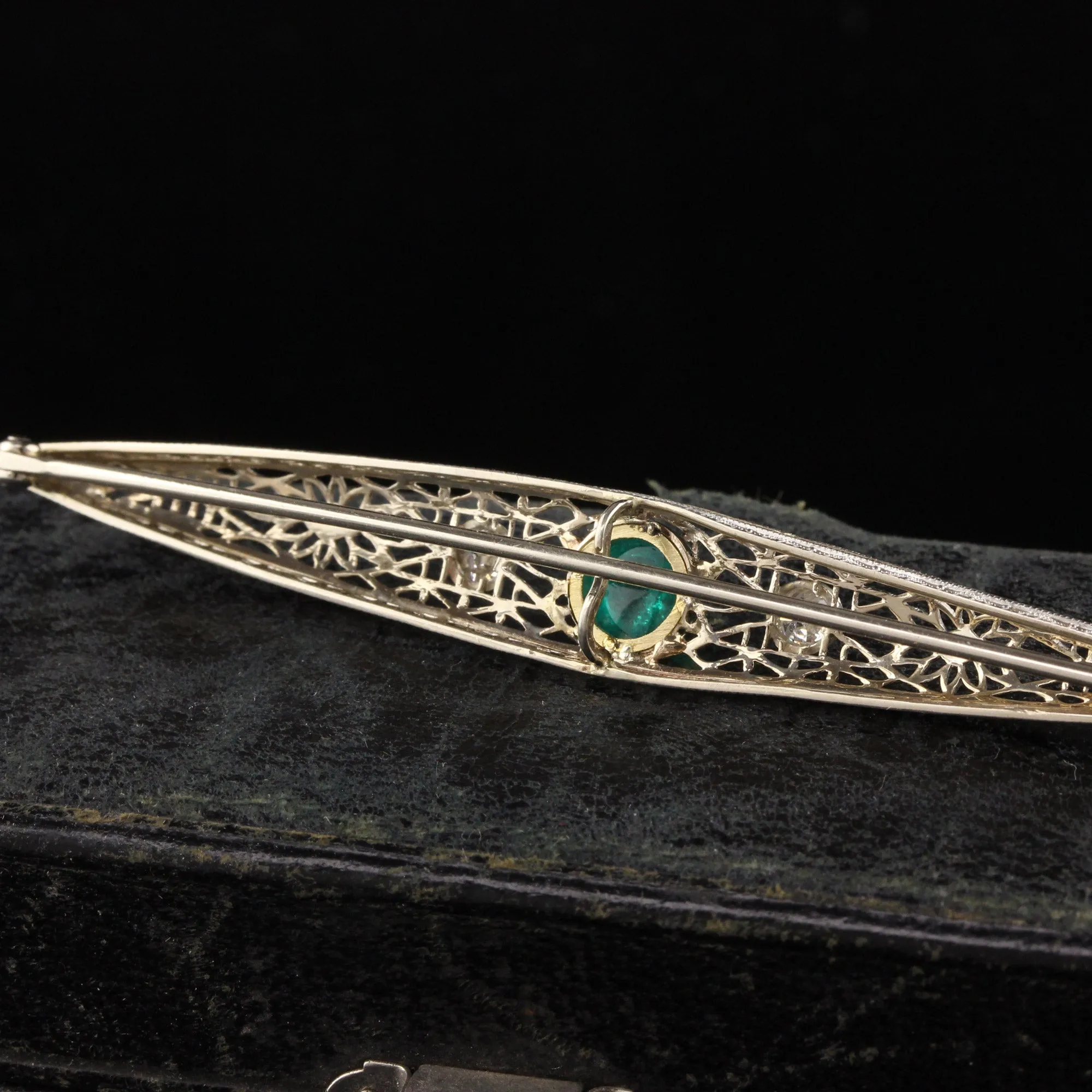 Antique Art Deco 14K White Gold Old Euro Diamond Emerald Filigree Pin