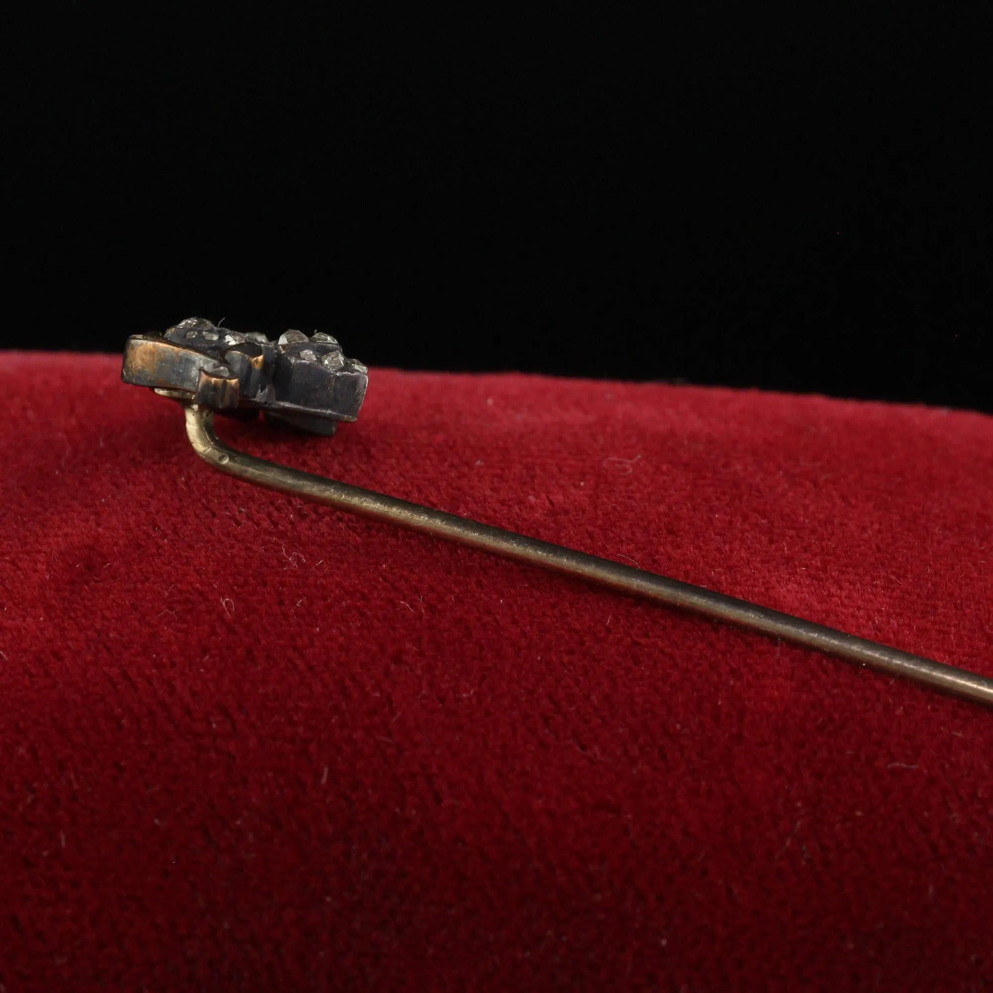 Antique Georgian 10K Yellow Gold Silver Top Diamond Floral Stick Pin