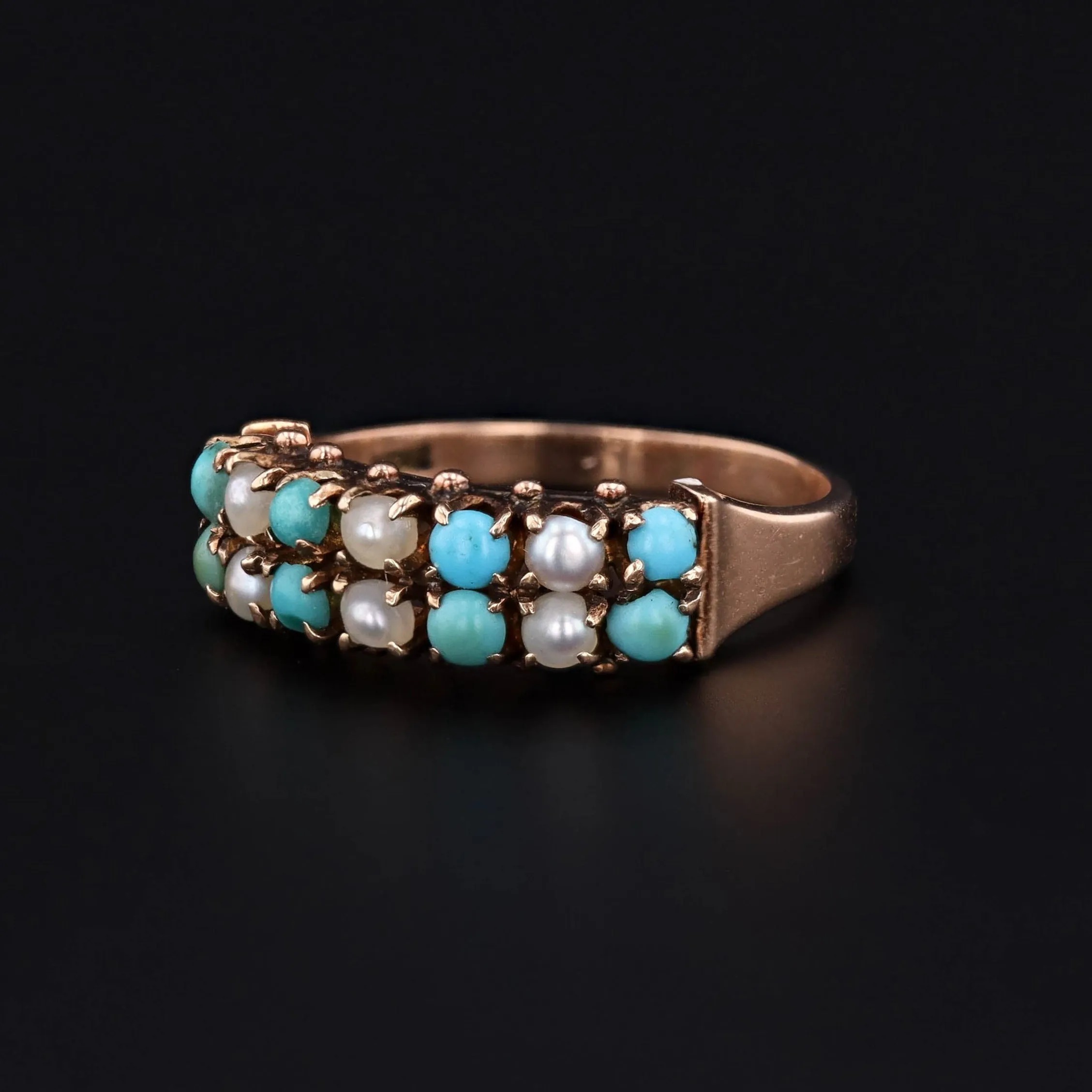 Antique Turquoise and Pearl Ring of 14k Gold