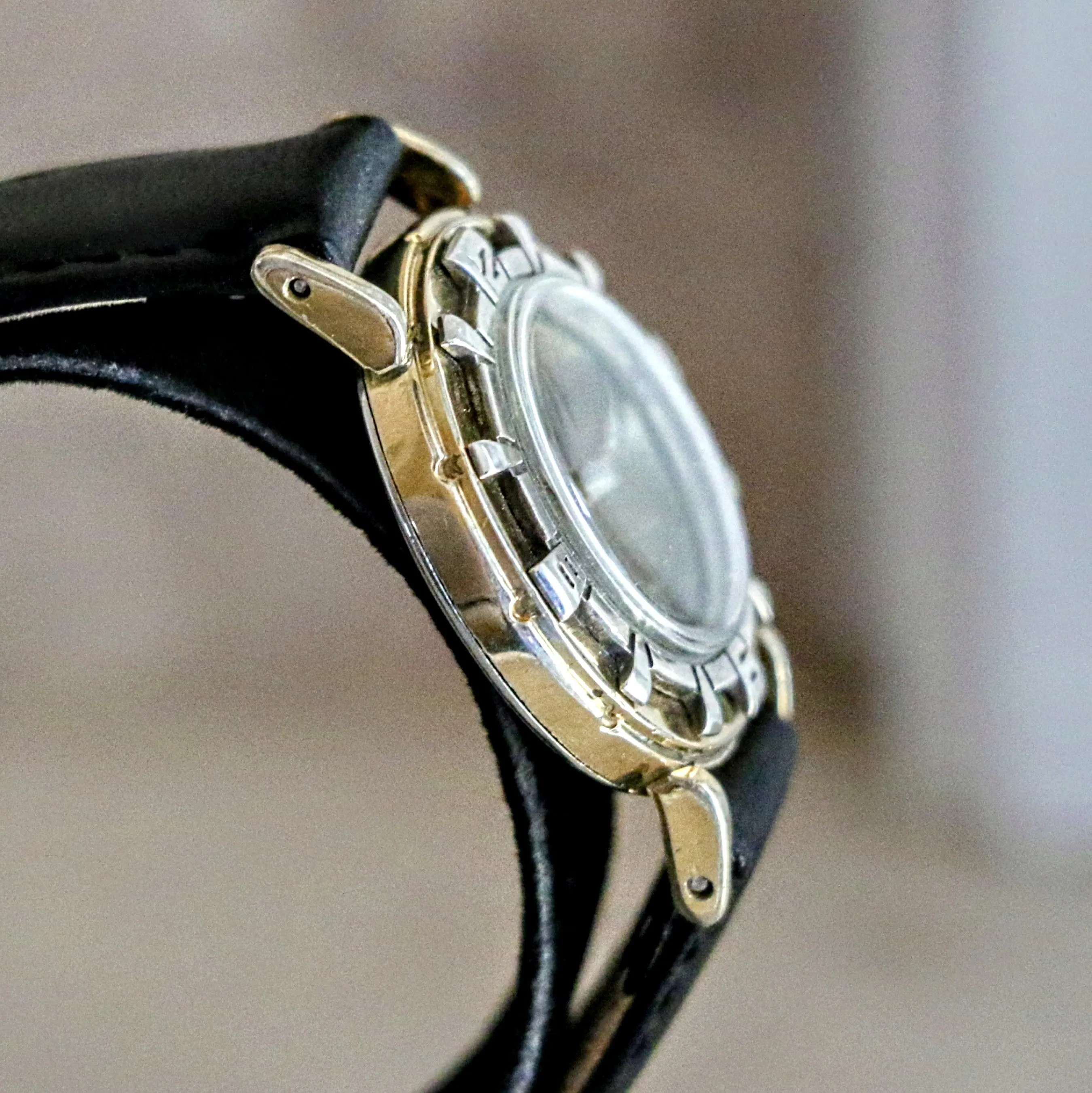 BALDWIN Wristwatch Clinton Movement Caliber ETA 984 17 Jewels Swiss Watch
