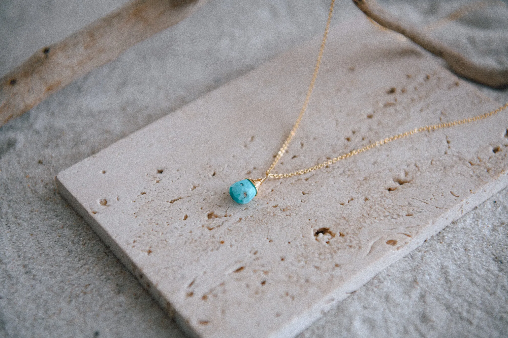 Bohemian Voyage Teardrop Pendant Necklace in Gold