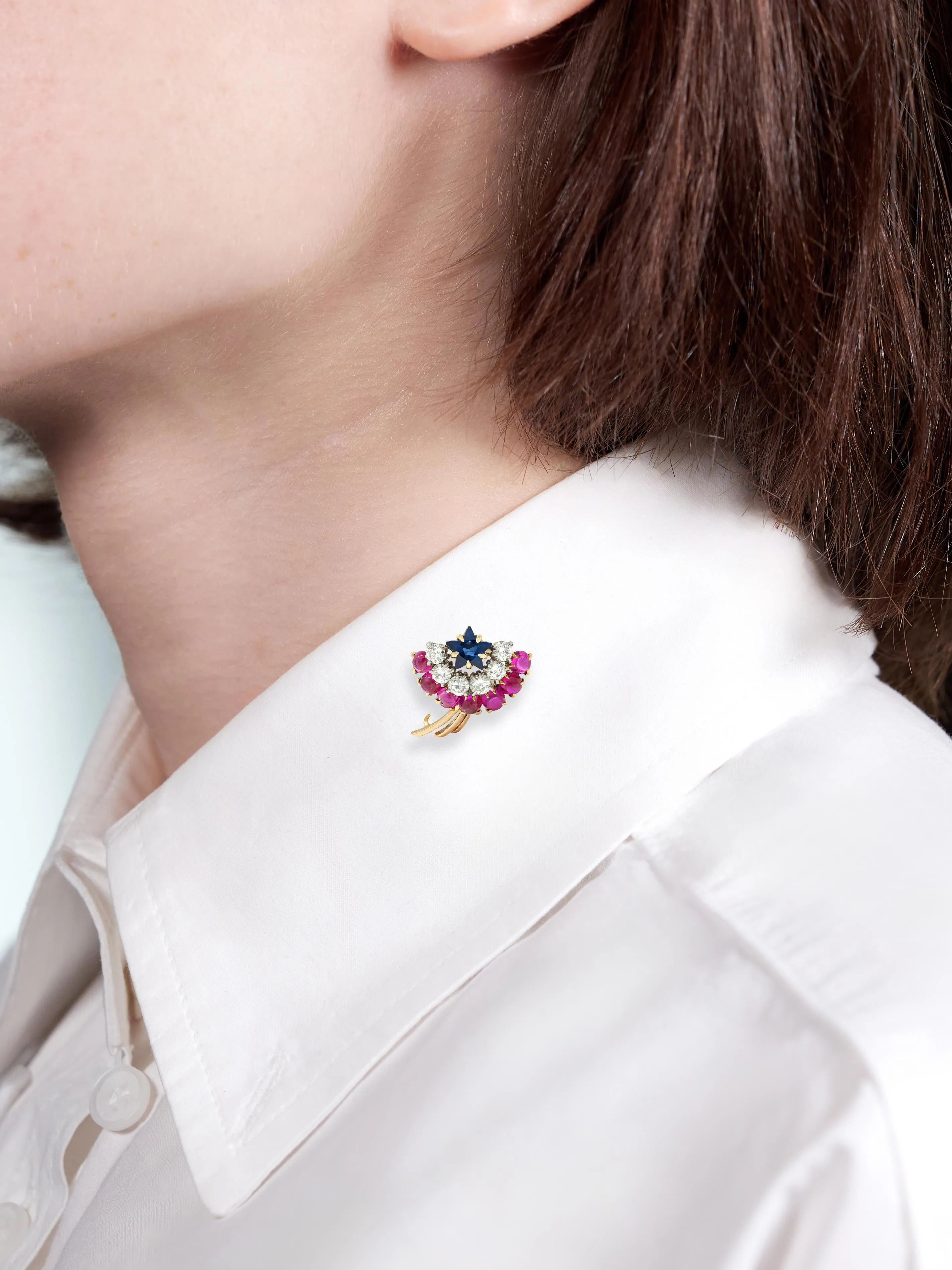 Cartier Retro 14 Karat Yellow Gold Diamond Ruby Sapphire Vintage Shooting Star Unisex Brooch