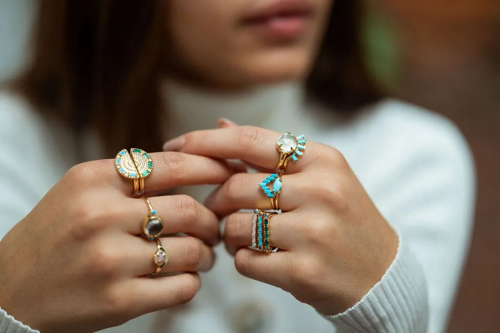 Cha Cha Ring in Turquoise   Black Spinel