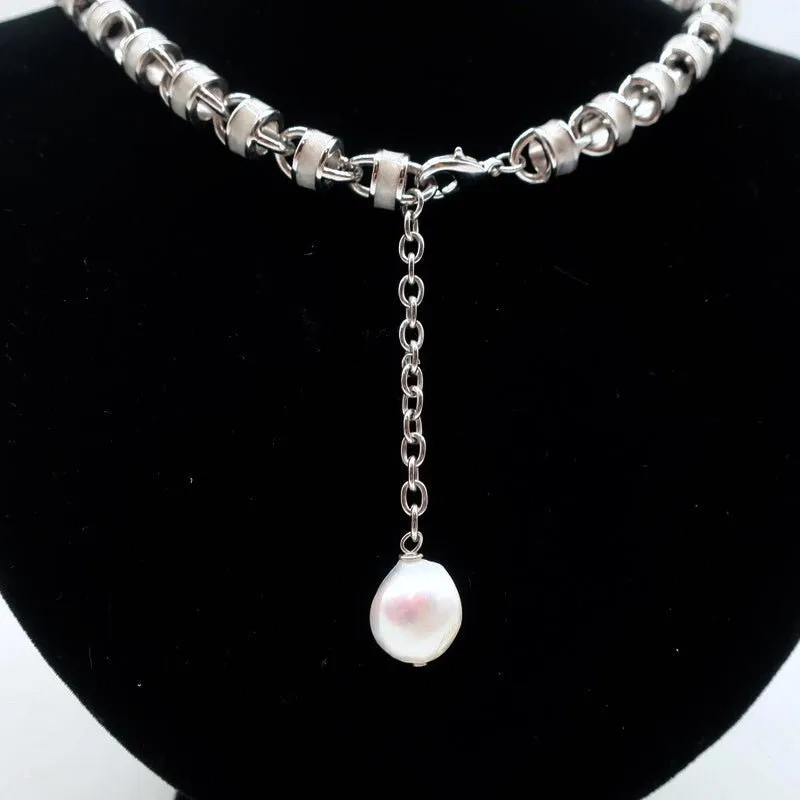 Christian Dior Round Link Necklace with Pearl