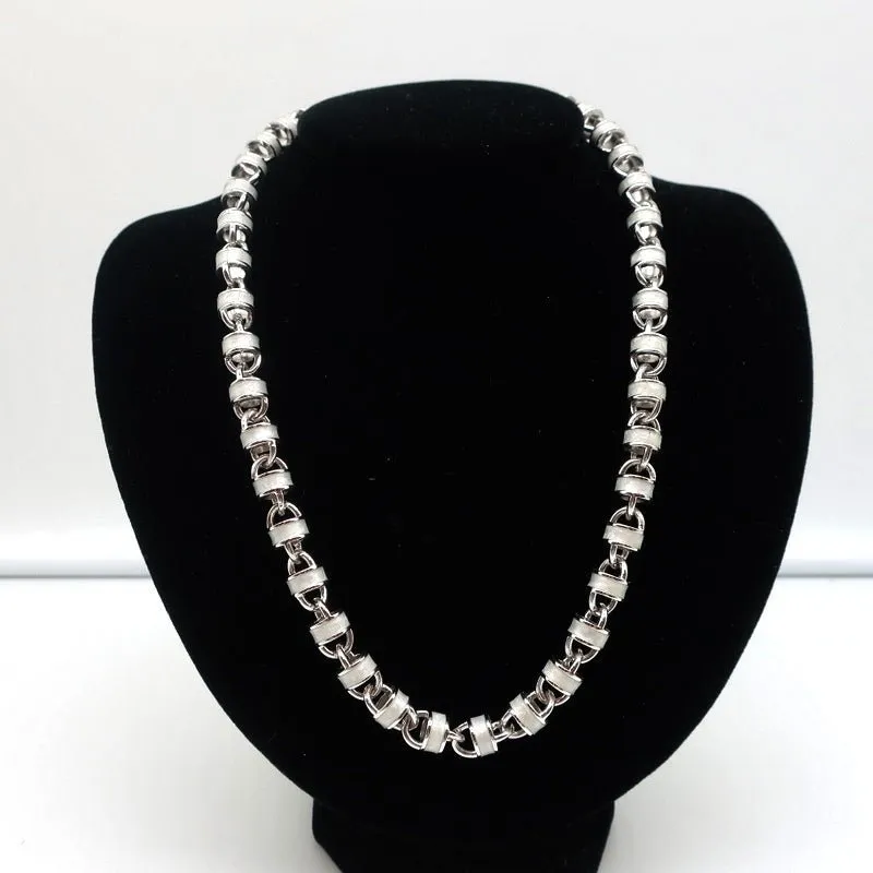 Christian Dior Round Link Necklace with Pearl