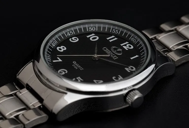 Classic Luxury Quartz Watches for Women