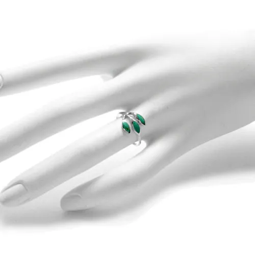 Darling Art Deco Inspired Ring with 3 Marquise Turquoise Stones in Sterling Silver.