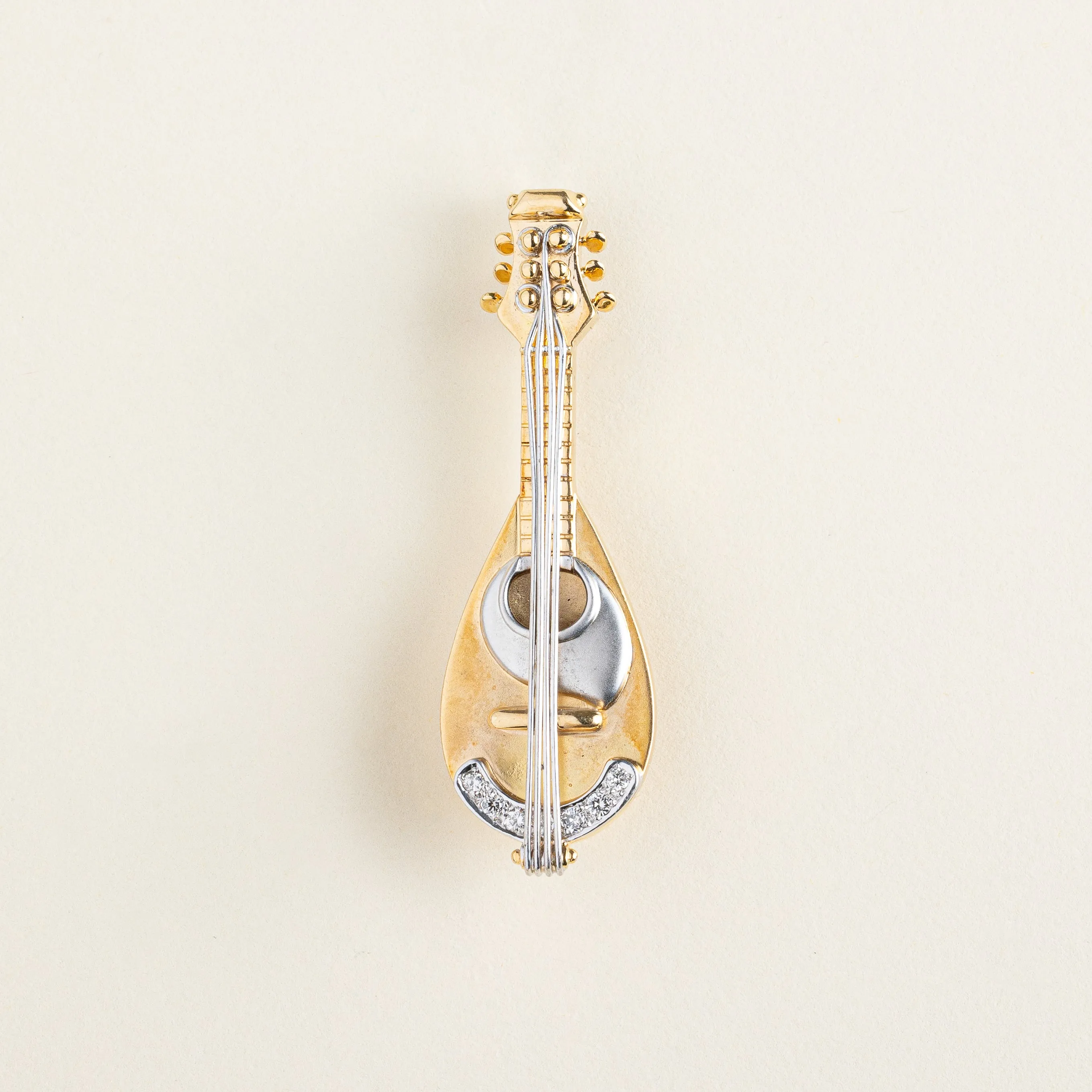Diamond Guitar Brooch | 0.21ctw |