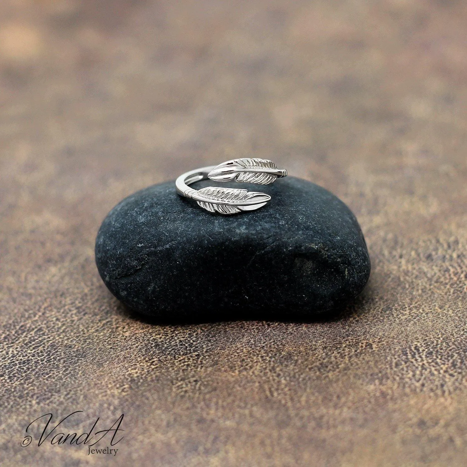Double Feather Knuckle Ring