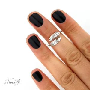 Double Feather Knuckle Ring
