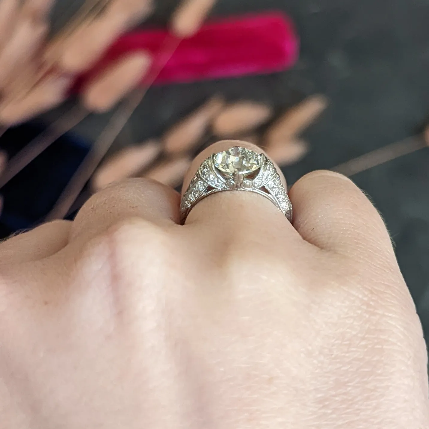 Edwardian 3.00 CTW Old Mine Cut Diamond Platinum Scrolled Feather Antique Engagement Ring
