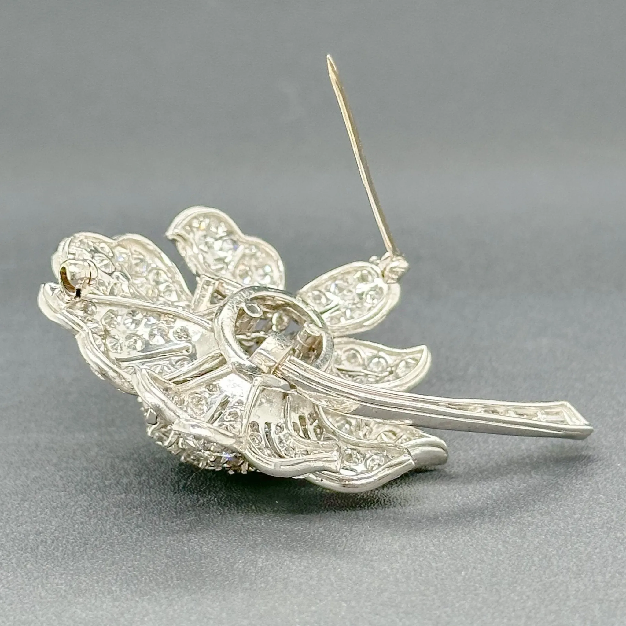 Estate Platinum 8.91ctw G-H/SI1-2 Diamond Flower Brooch