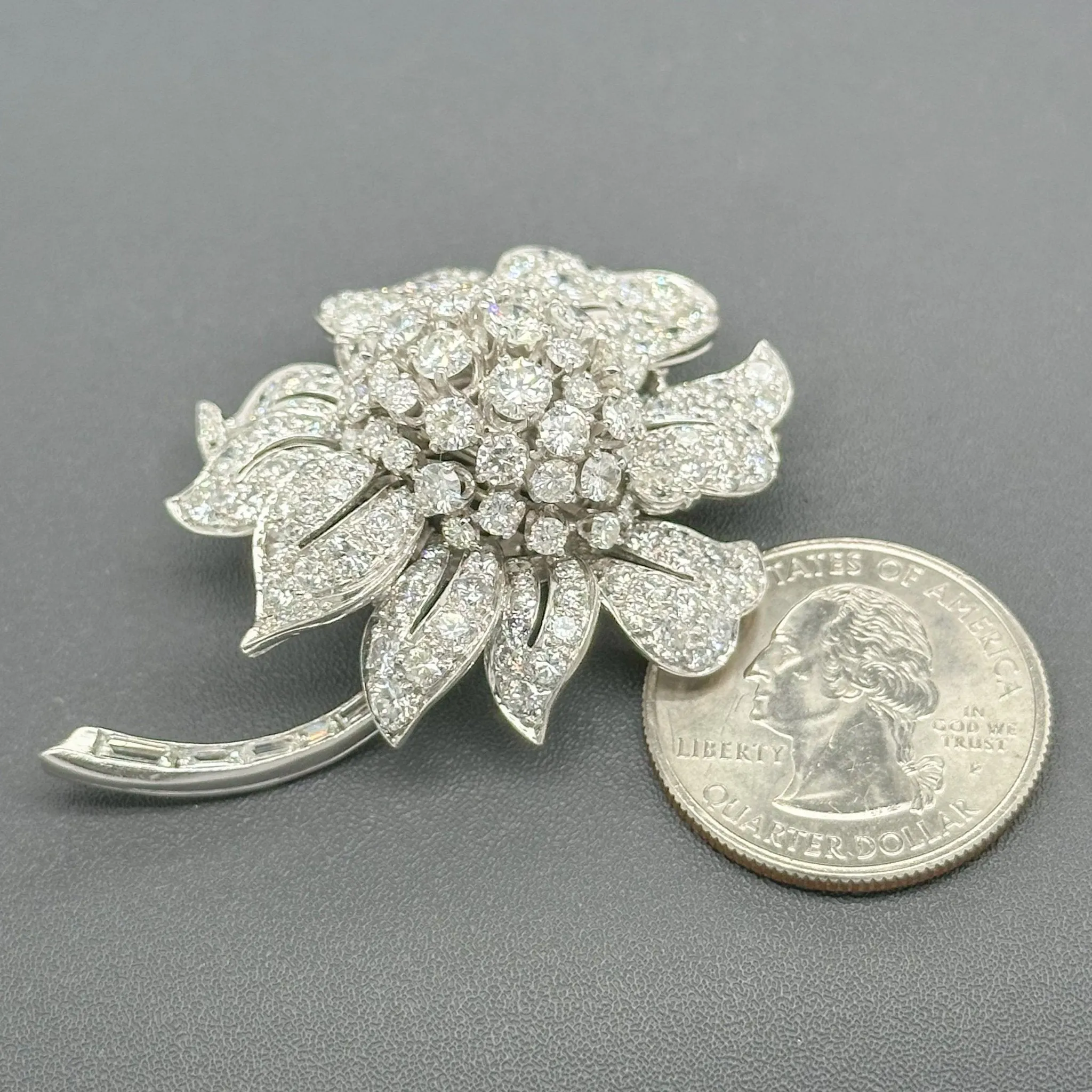 Estate Platinum 8.91ctw G-H/SI1-2 Diamond Flower Brooch