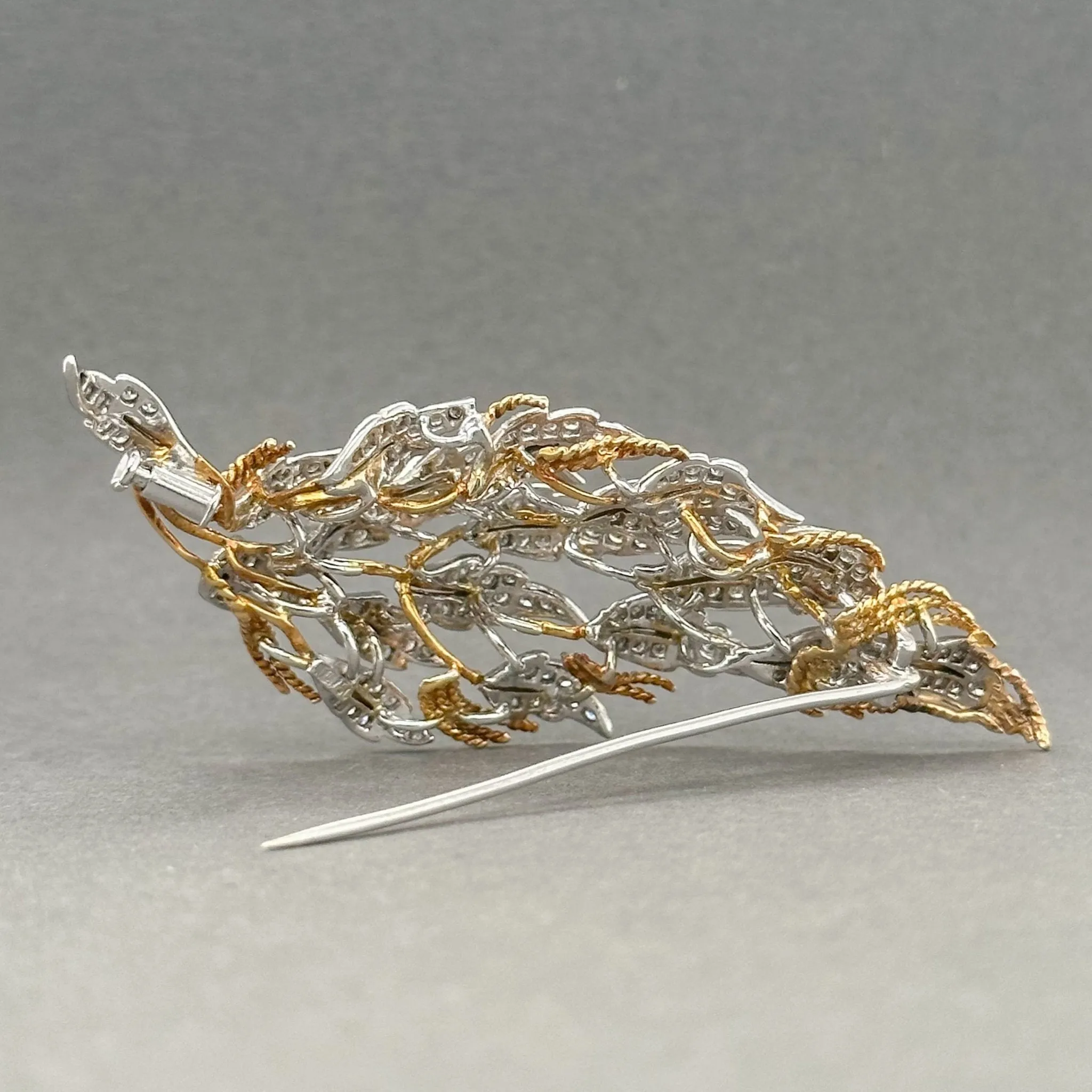 Estate Retro 18K TT 1.79ctw G-H/VS2 Diamond Leaf Brooch