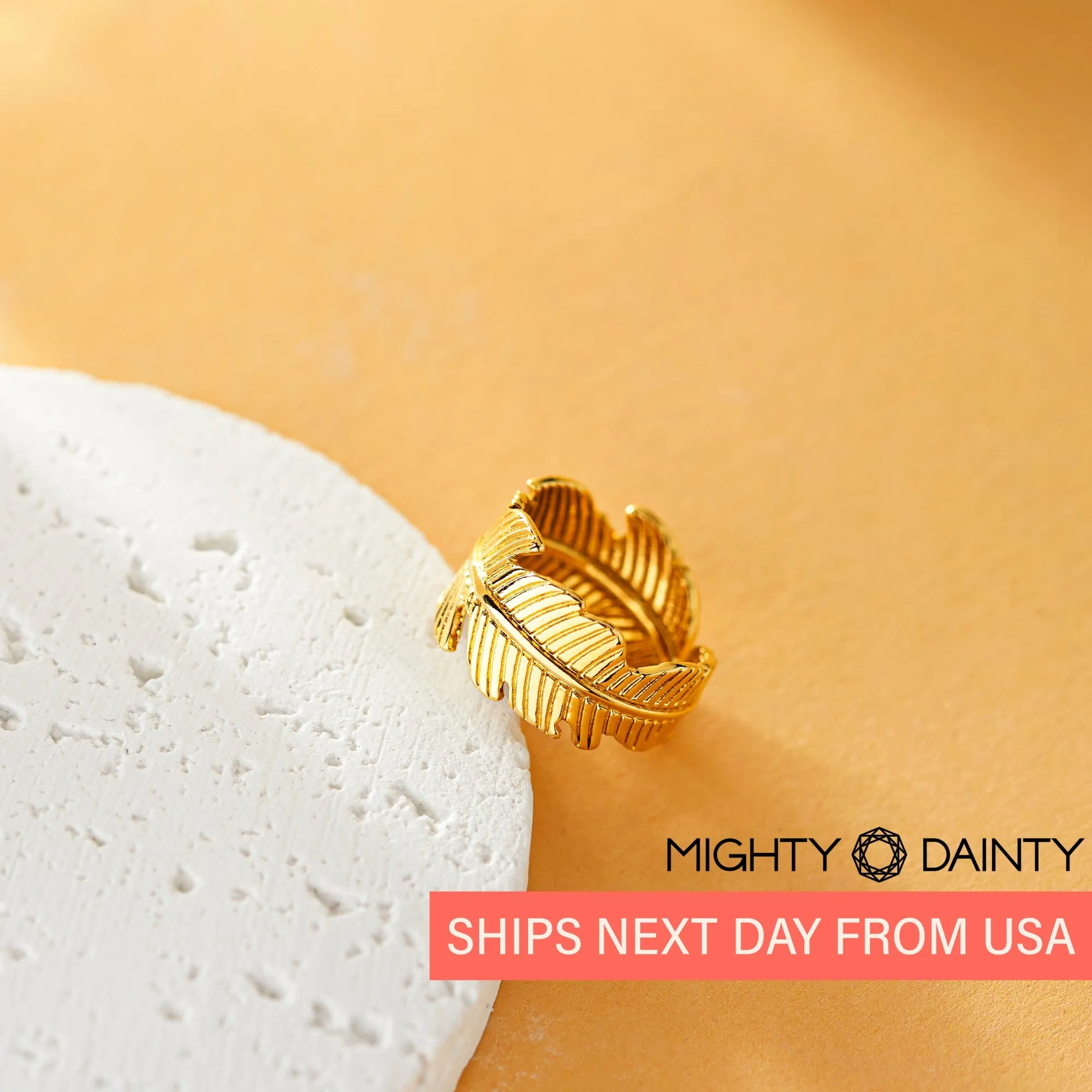 Feather Hug Ring