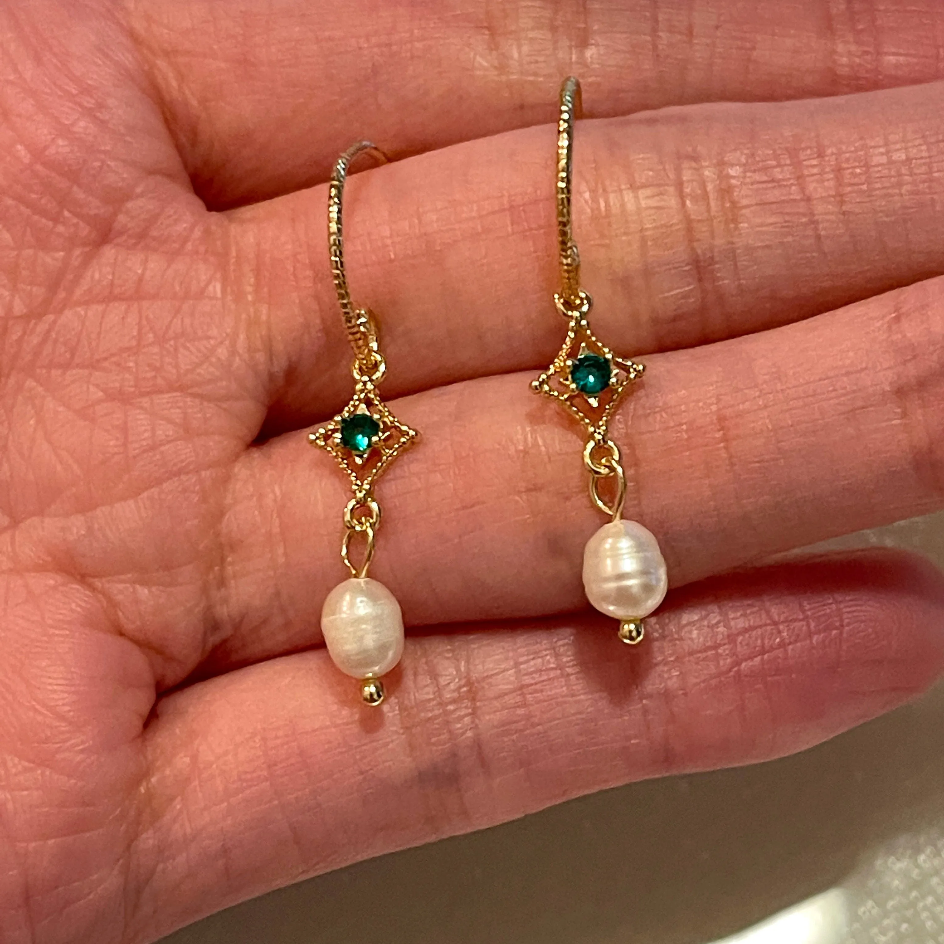 Green Emerald Pearl Dangle Gold Lace Earrings