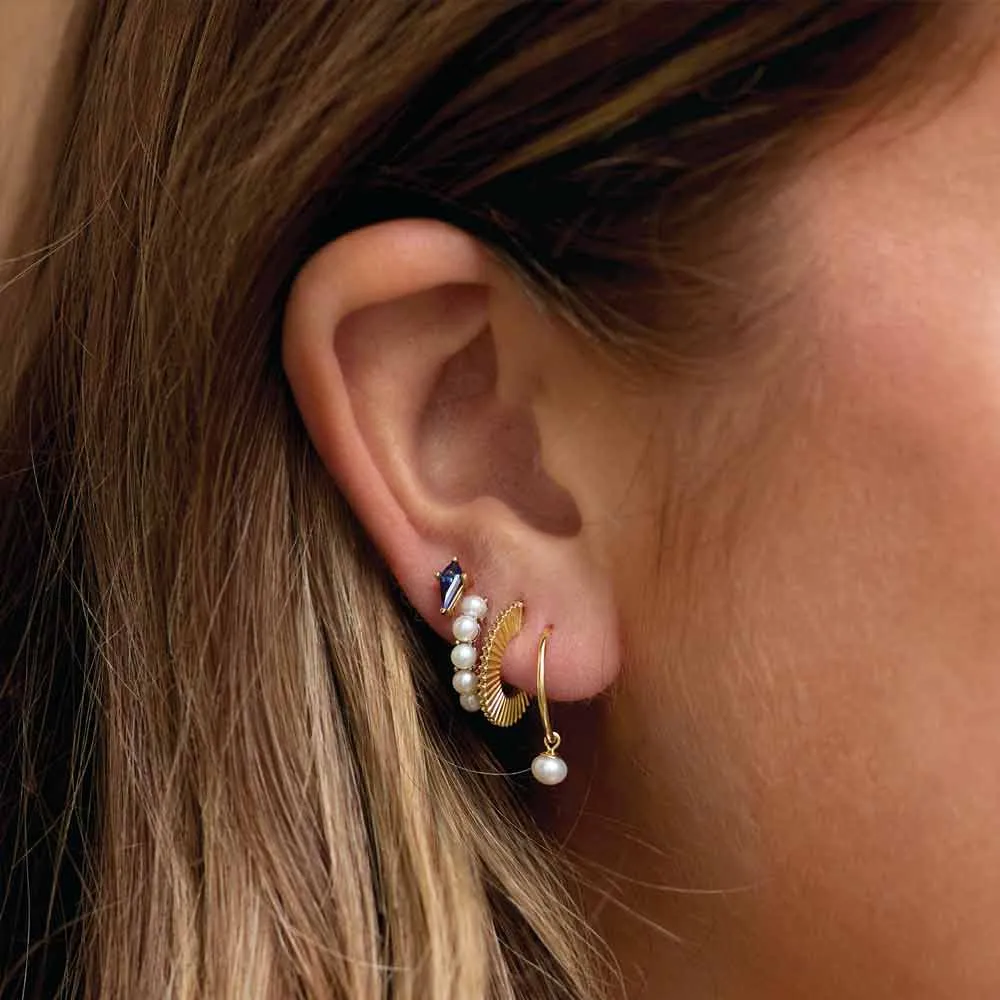 Kite Shaped Emerald Stud Earrings