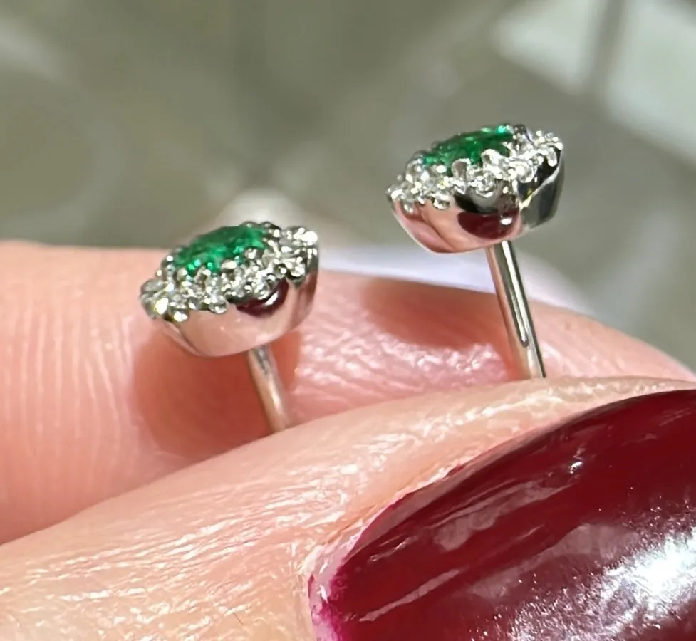 Ladies Green Emerald Diamond Stud Earrings